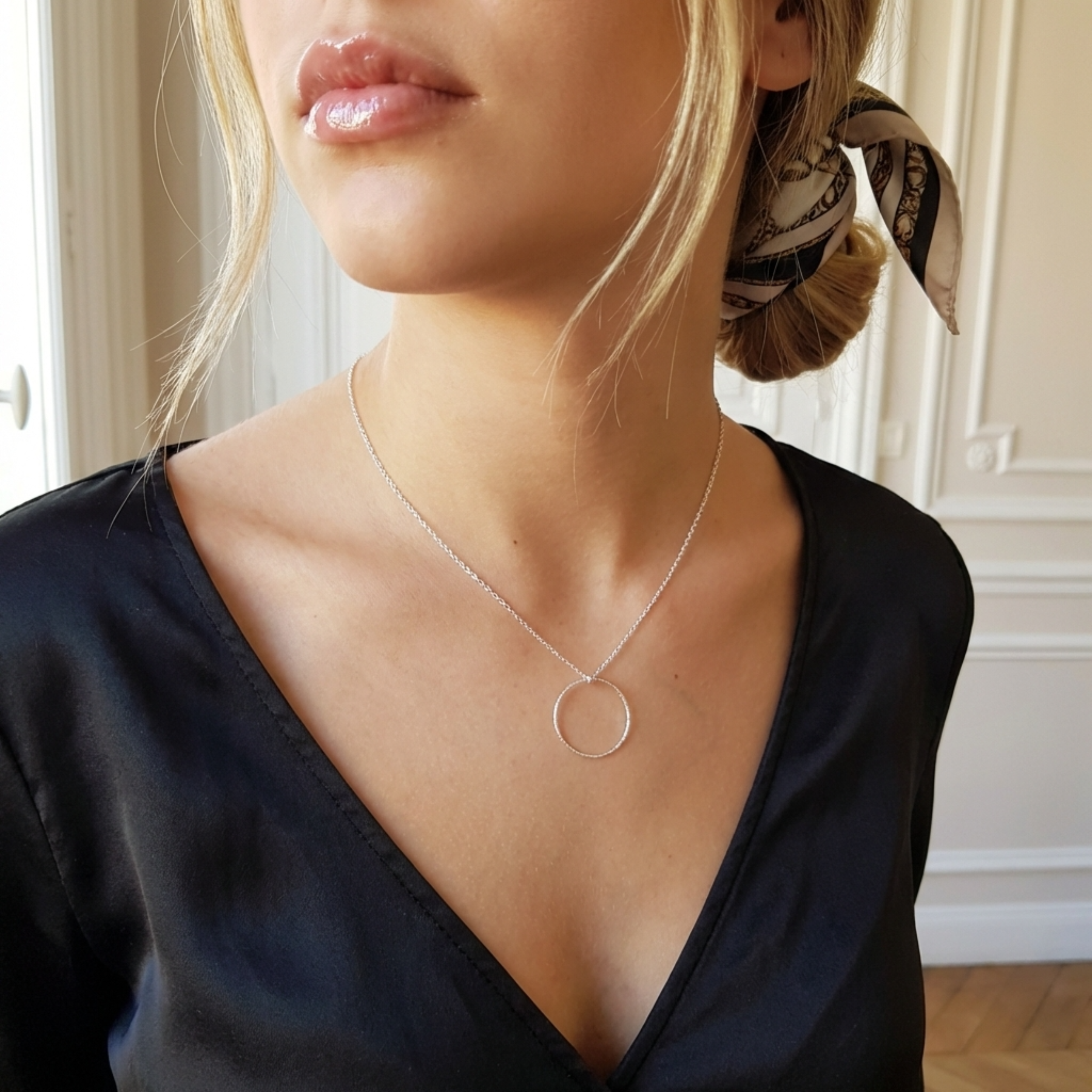 collier-argent-massif-925-cercle-diamanté-linsolente-bijoux
