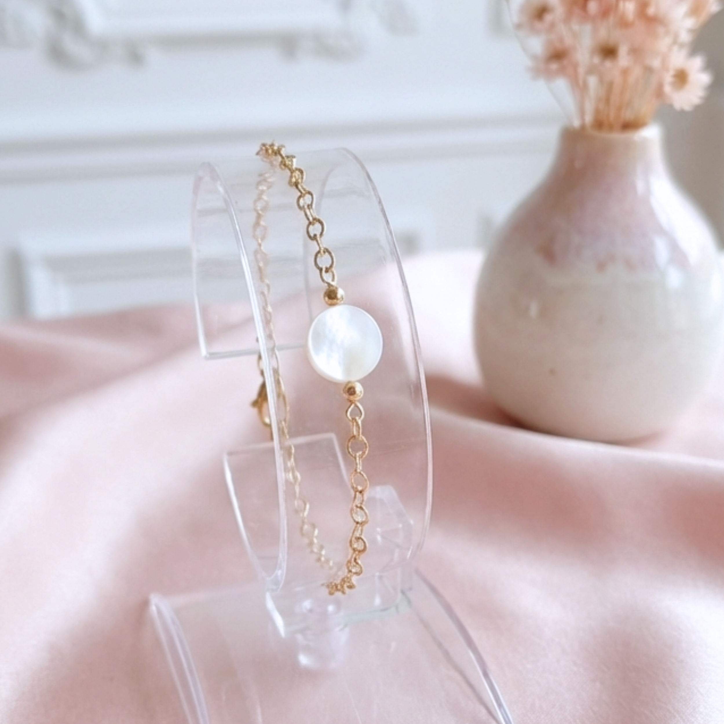 bracelet-femme-plaqué-or-perle-nacre-naturelle-l-insolente-bijoux