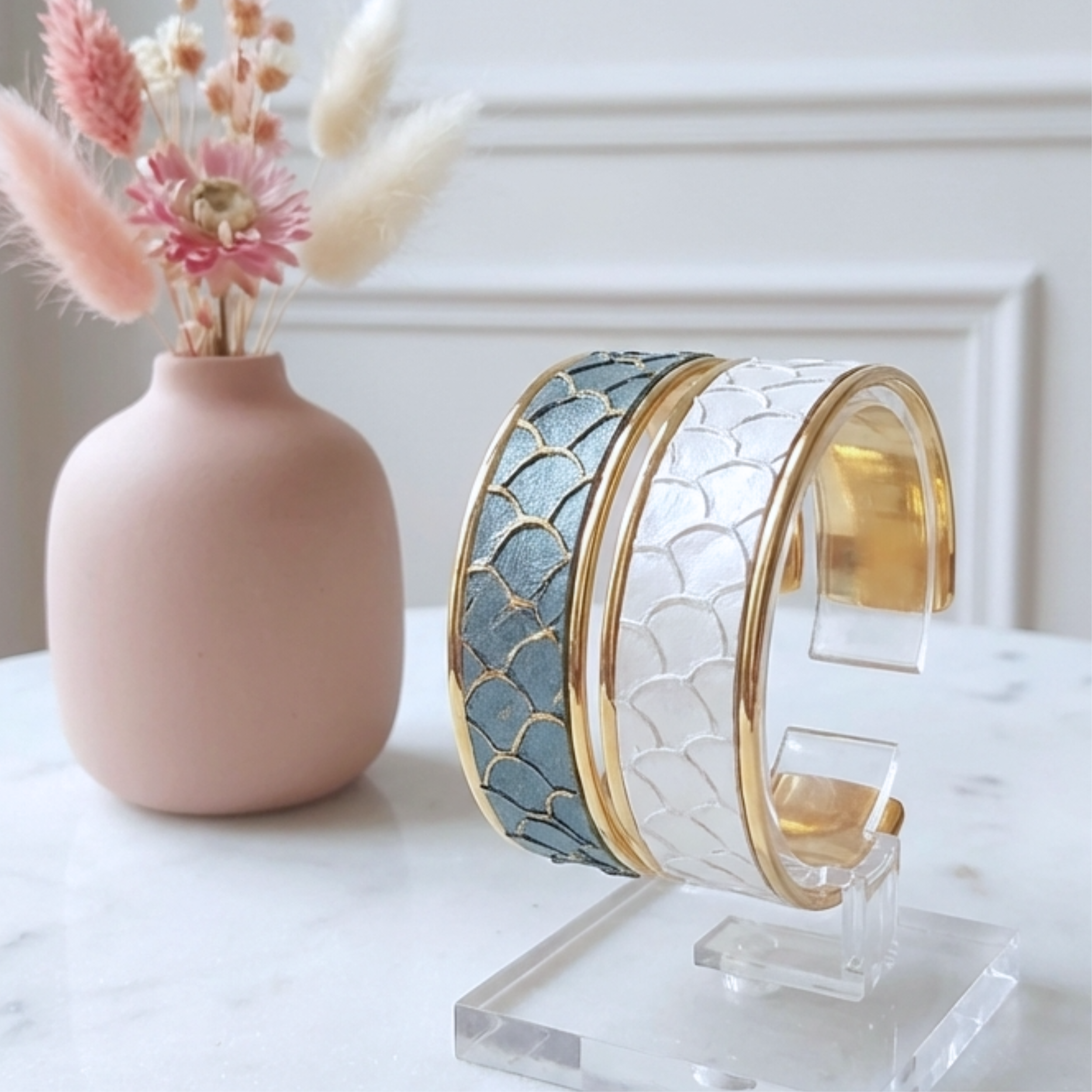 bracelet-manchette-femme-cuir-dore-vert-vintage-l-insolente-bijoux