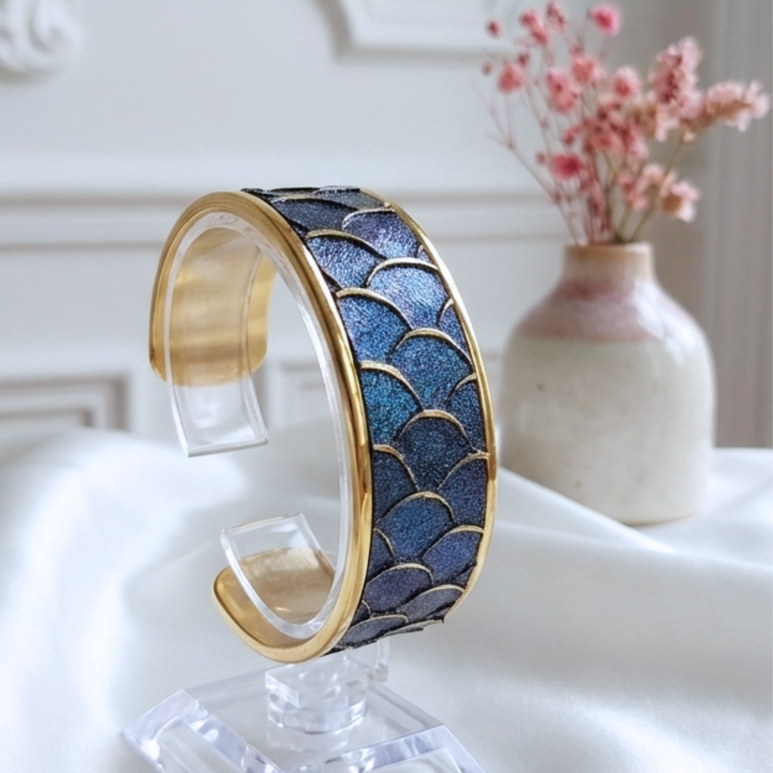 bracelet-manchette-cuir-dore-bleu-vintage-l-insolente-bijoux