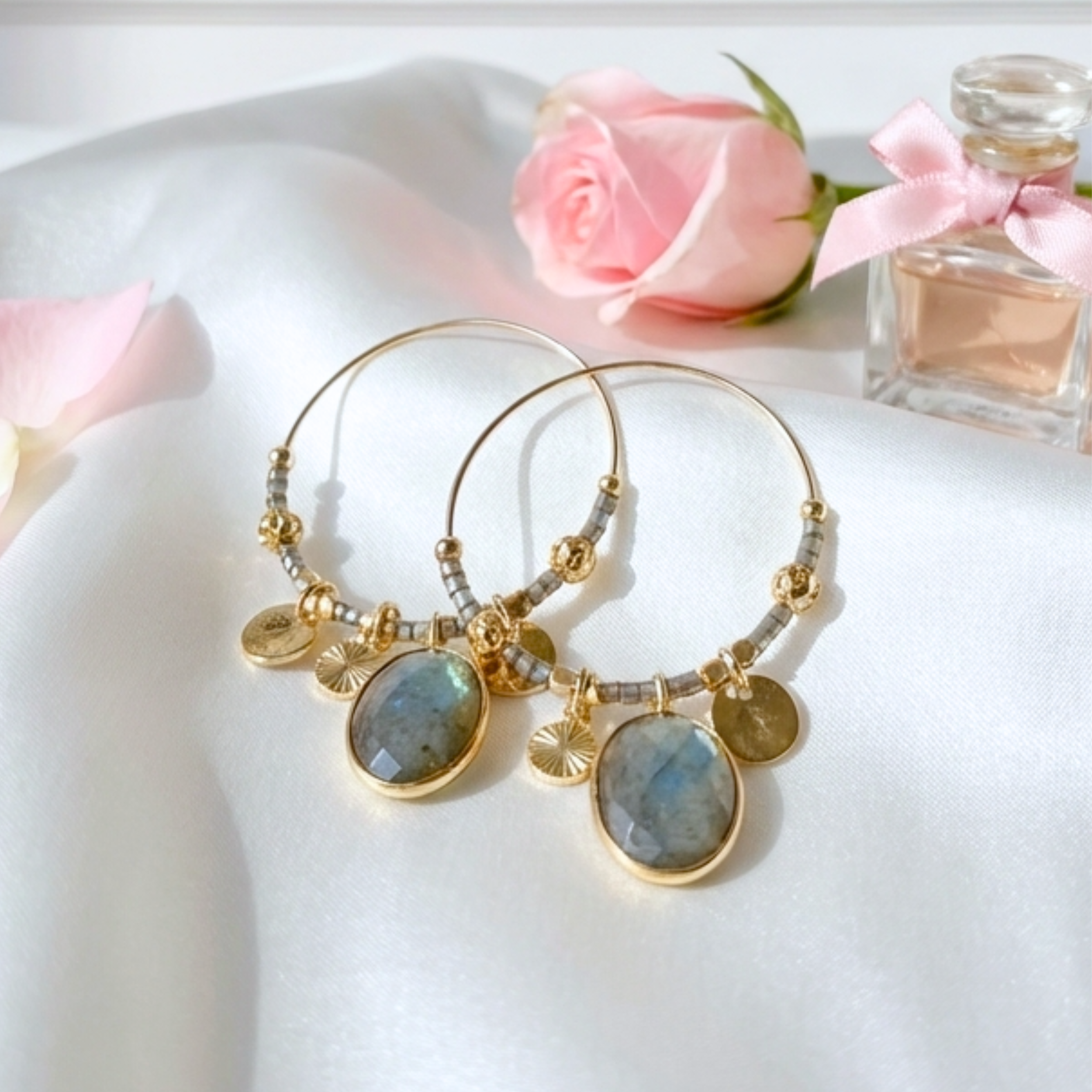 boucles-d-oreilles-creoles-gold-filled-labradorite-veritable-linsolente-bijoux (2)