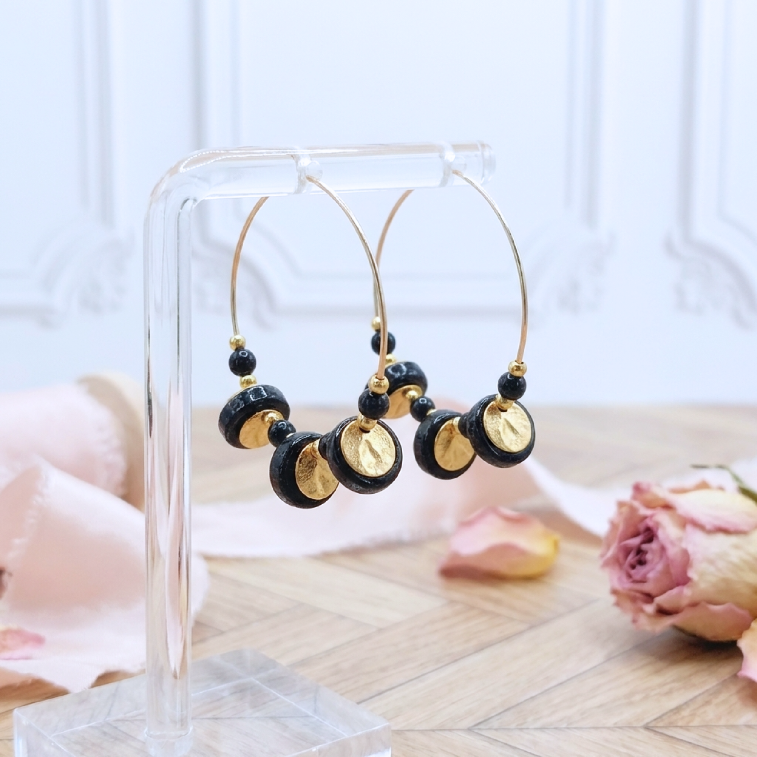 boucles-d-oreilles-creoles-gold-filled-onyx-noire-l-insolente-bijoux (2)