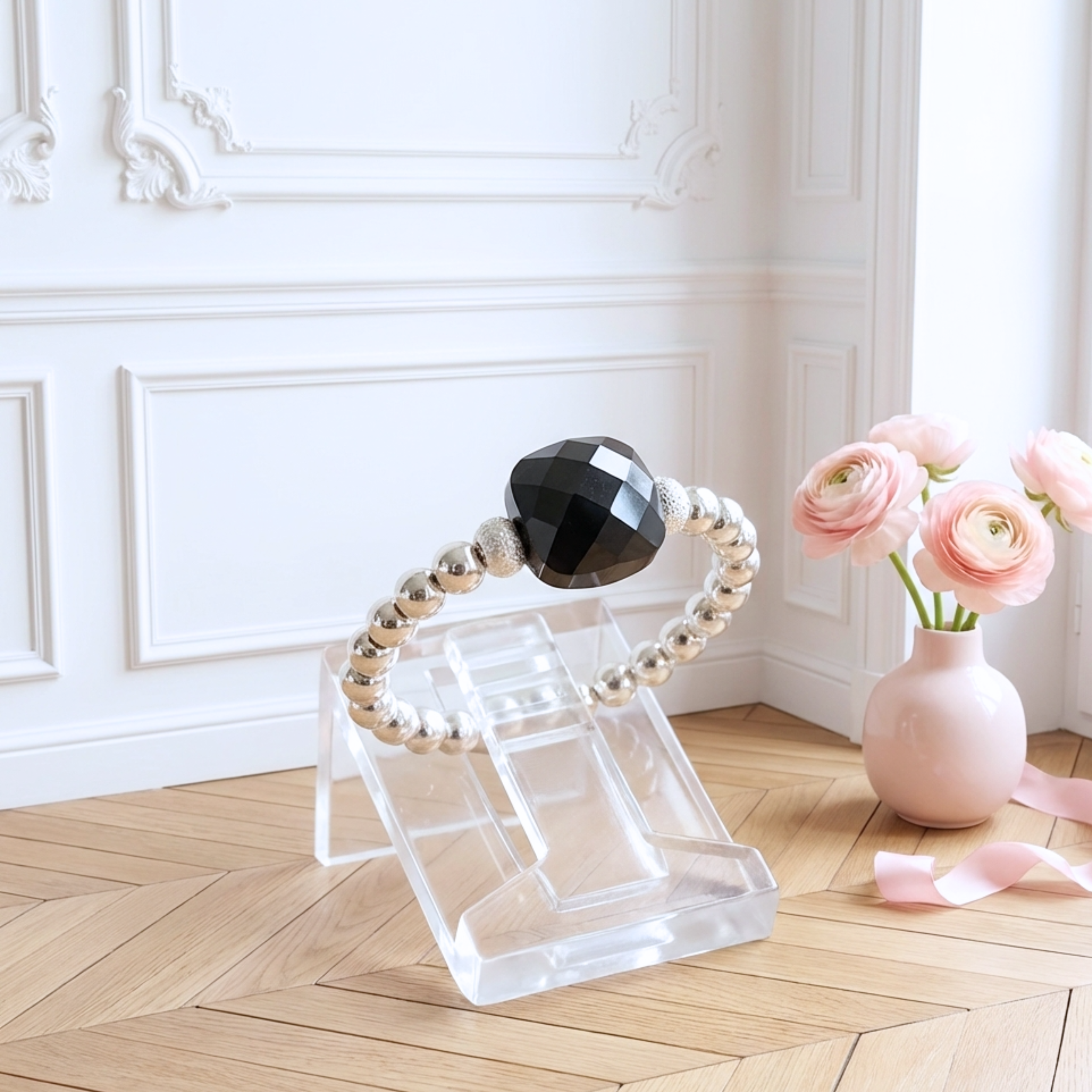 bague-argent-925-massif-elastique-perle-carree-facettee-taille-coussin-l-insolente-bijoux-elisa-noir