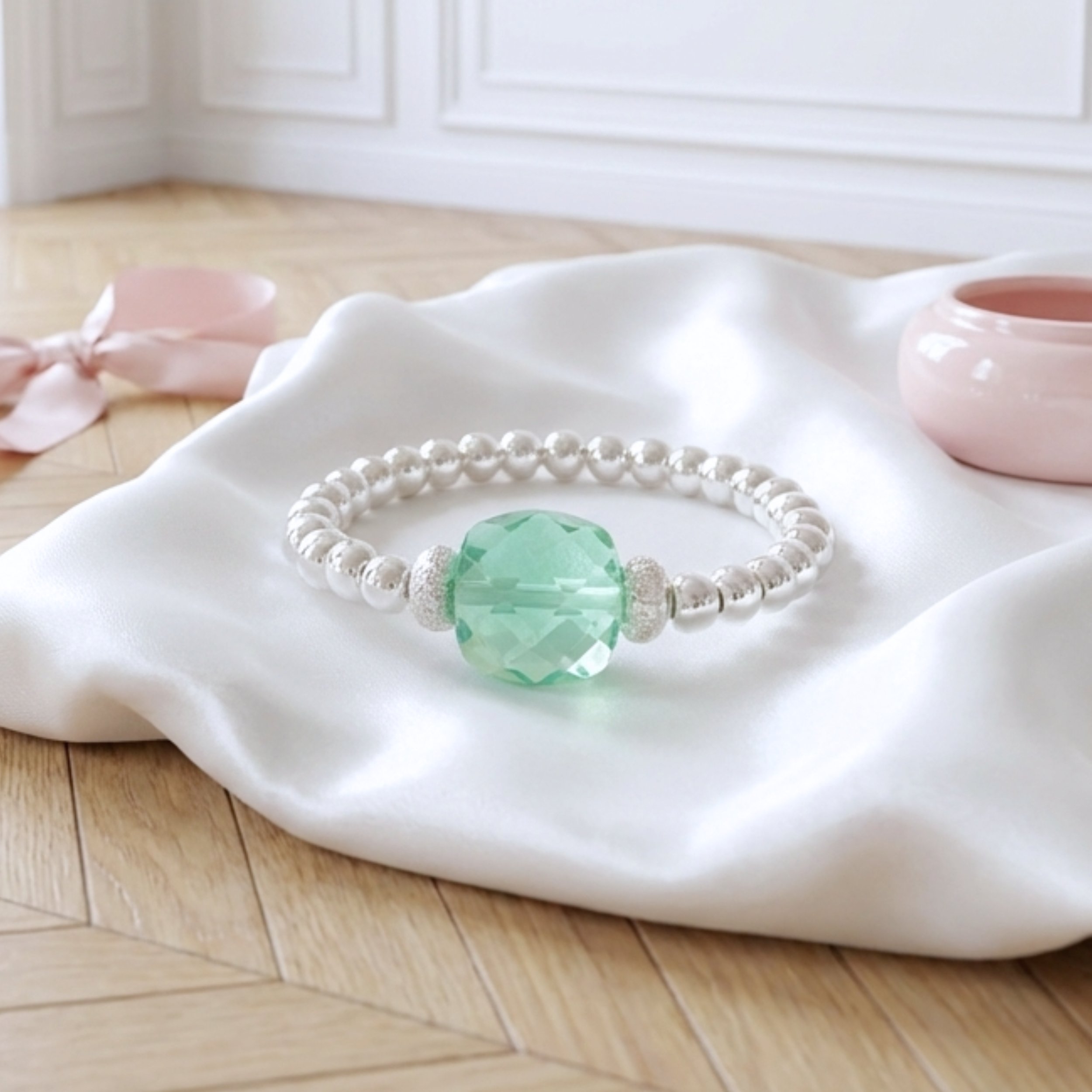 bague-argent-925-massif-elastique-perle-carree-facettee-taille-coussin-l-insolente-bijoux-elisa-vert-d-eau