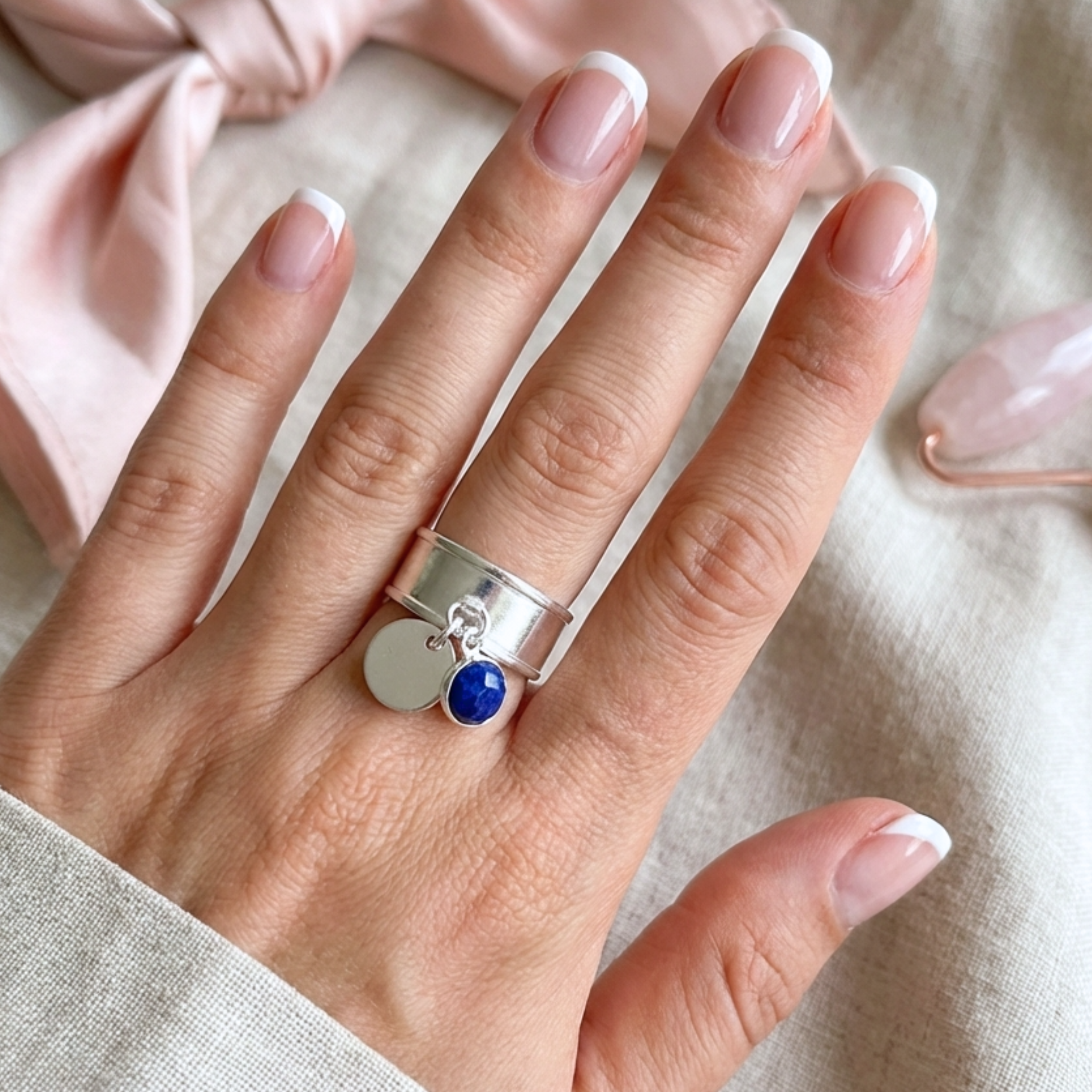 bague-reglable-ajustable-argent-925-femme-cabochon-lapis-lazuli-naturelle-lithotherapie-veritable-pastille-medaille-flora-l-insolente-bijoux