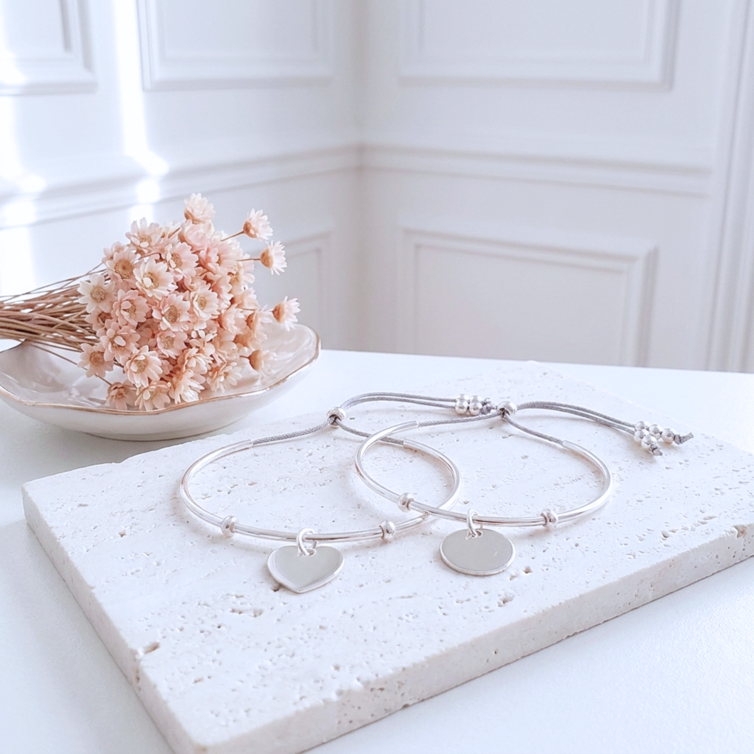 bracelet-jonc-argent-femme-médaille-pendentif-breloque-coeur-argent-925-massif-linsolente-bijoux