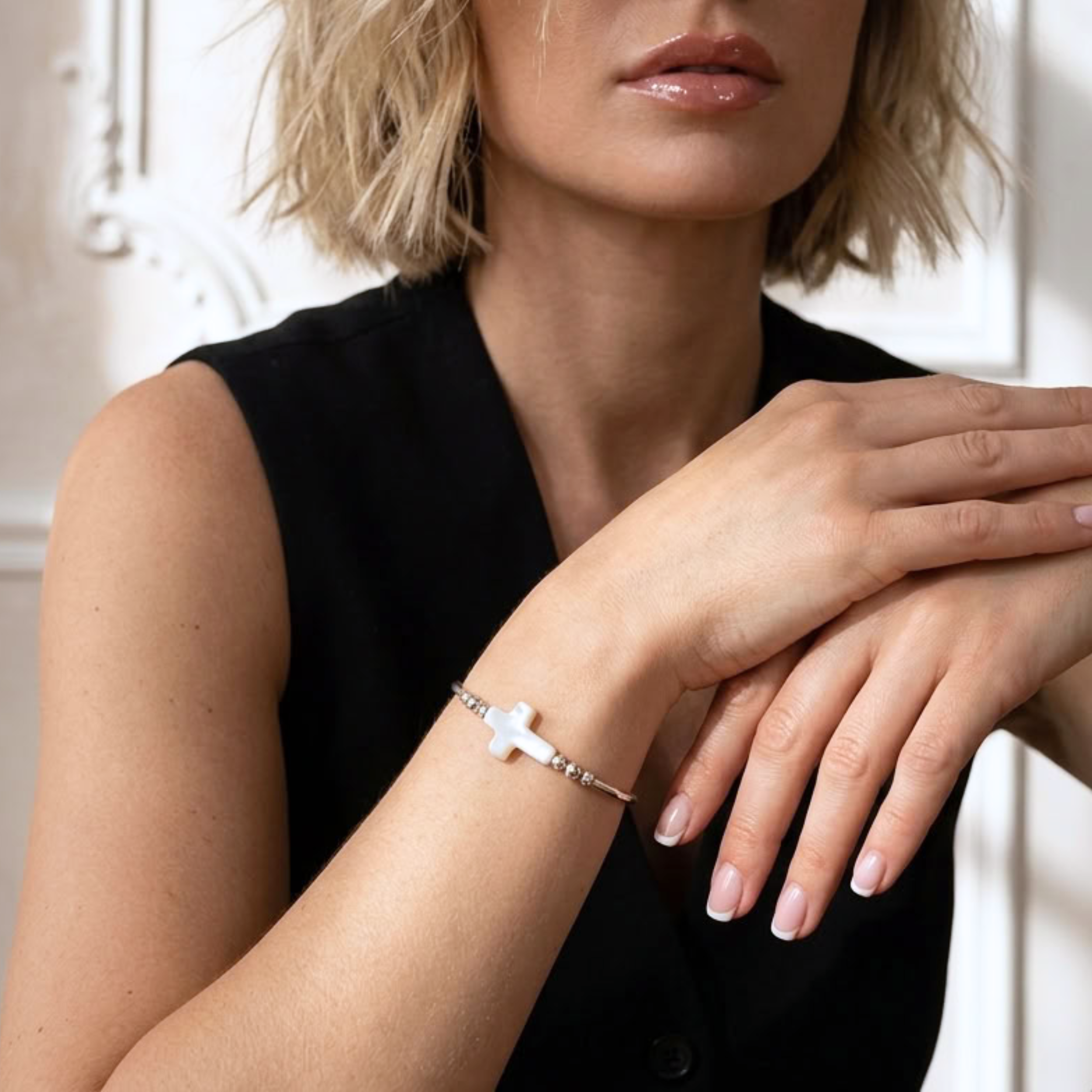 bracelet-argent-925-massif-croix-nacre-femme-elastique-linsolente-bijoux