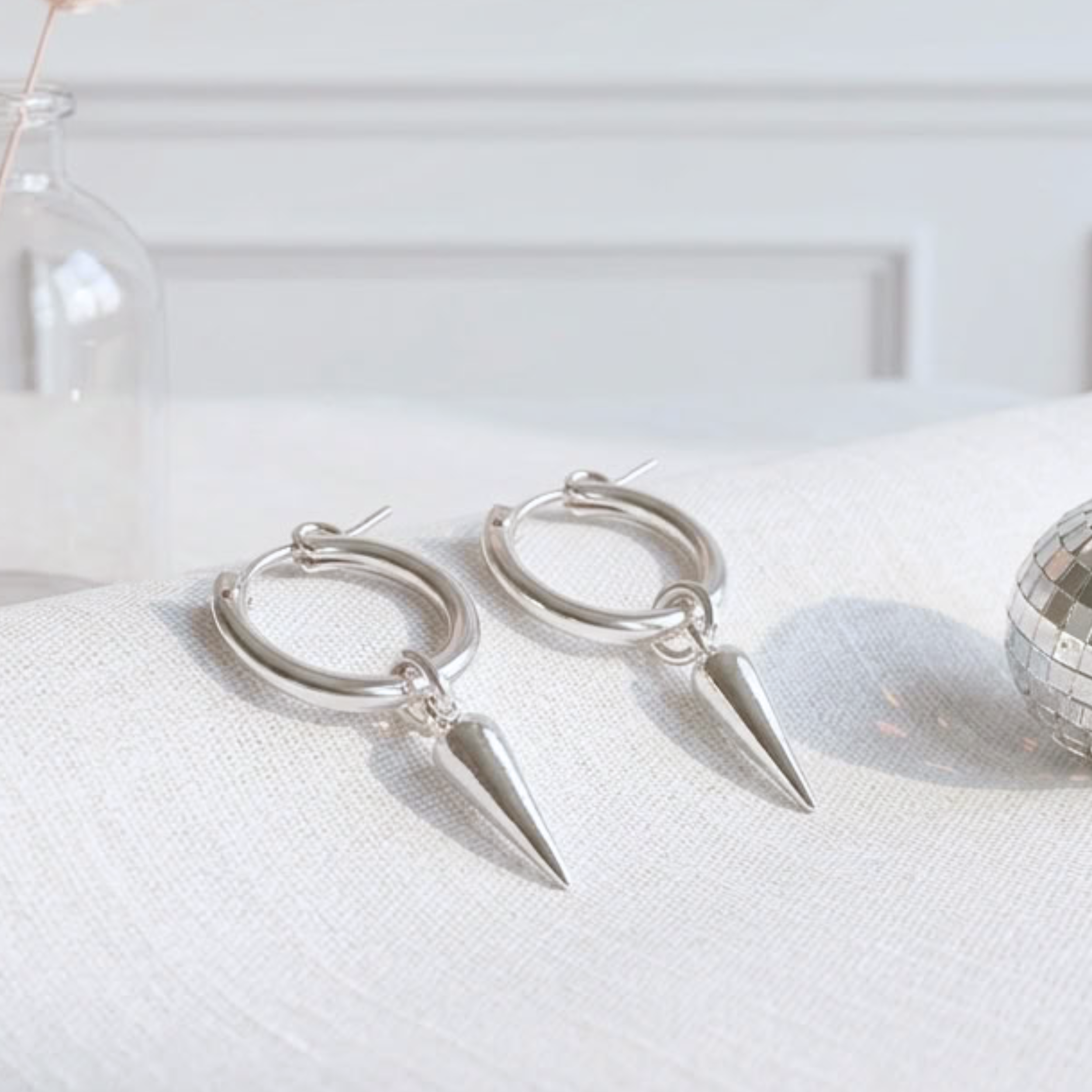 boucles-d-oreilles-creoles-argent-925-massif-femme-pique-sparkle-linsolente-bijoux