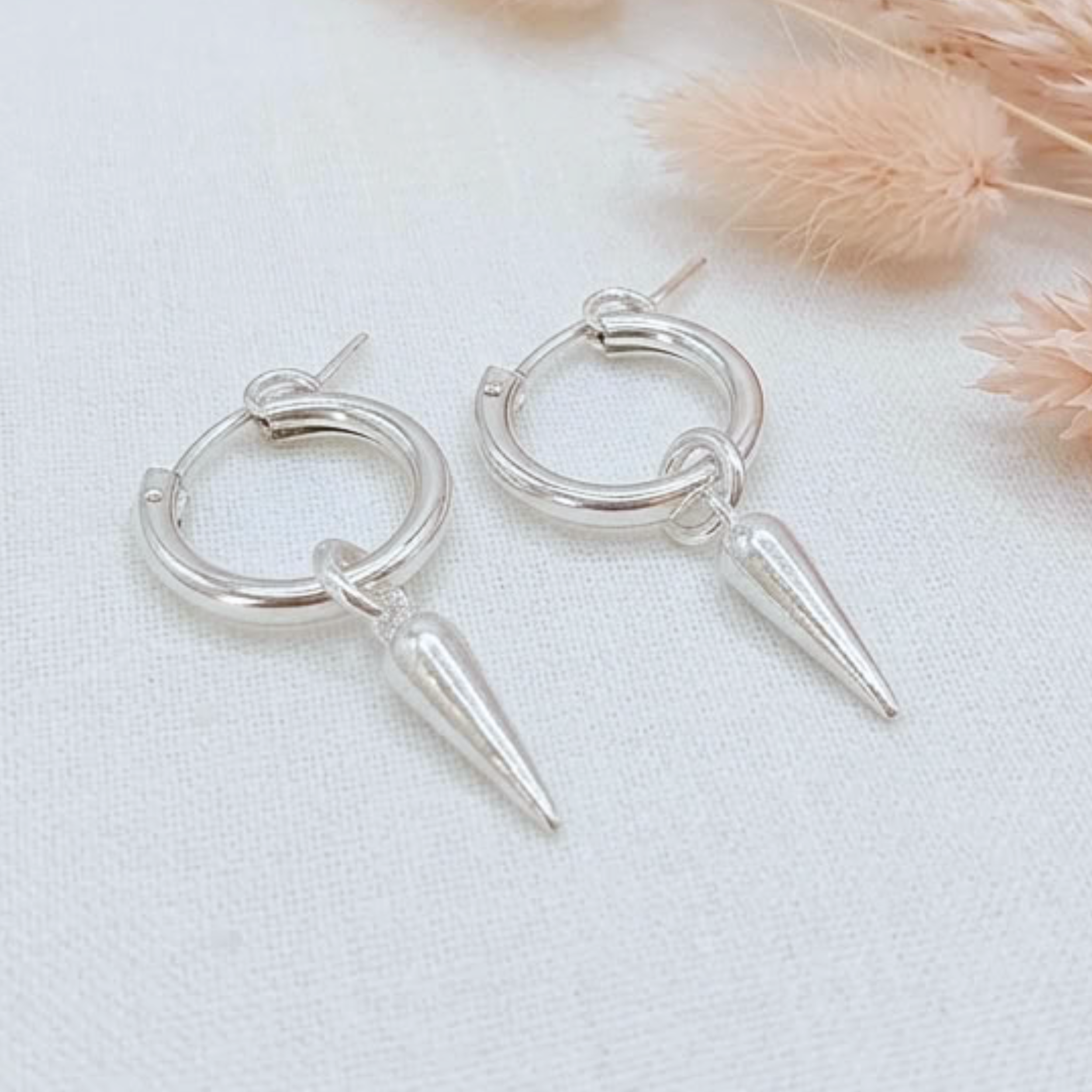 boucles-d-oreilles-creoles-argent-925-massif-pique-sparkle-linsolente-bijoux