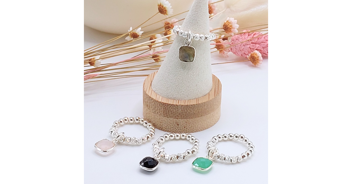Lot De Bijoux Plaqué Argent 925 – Bagues Avec Pierres Précieuses De Labo, Gros/wholesale