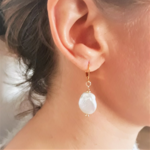 boucles-d-oreilles-dormeuses-gold-filled-perle-eau-douce-veritable-baroque-linsolente-bijoux