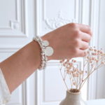 bracelet-argent-massif-925-double-rangs-elastique-medaille-femme-linsolente-bijoux