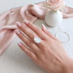 bague-argent-massif-925-reglable-femme-cabochon-nacre-naturelle-l-insolente-bijoux