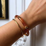 bracelet-elastique-jonc-tube-acrylique-simone-l-insolente-bijoux-rose (2)