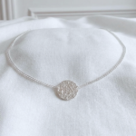 collier-femme-argent-925-massif-medaille-martele-ras-de-cou-l-insolente-bijoux