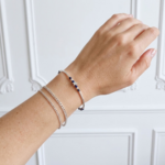 bracelet-elastique-argent-925-massif-lapis-lazuli-veritable-femme-lithotherapie-bijoux-linsolente-bijoux