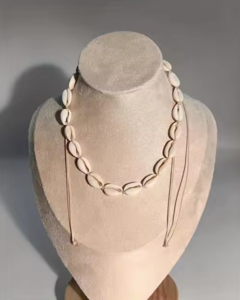collier_cauris_blanc