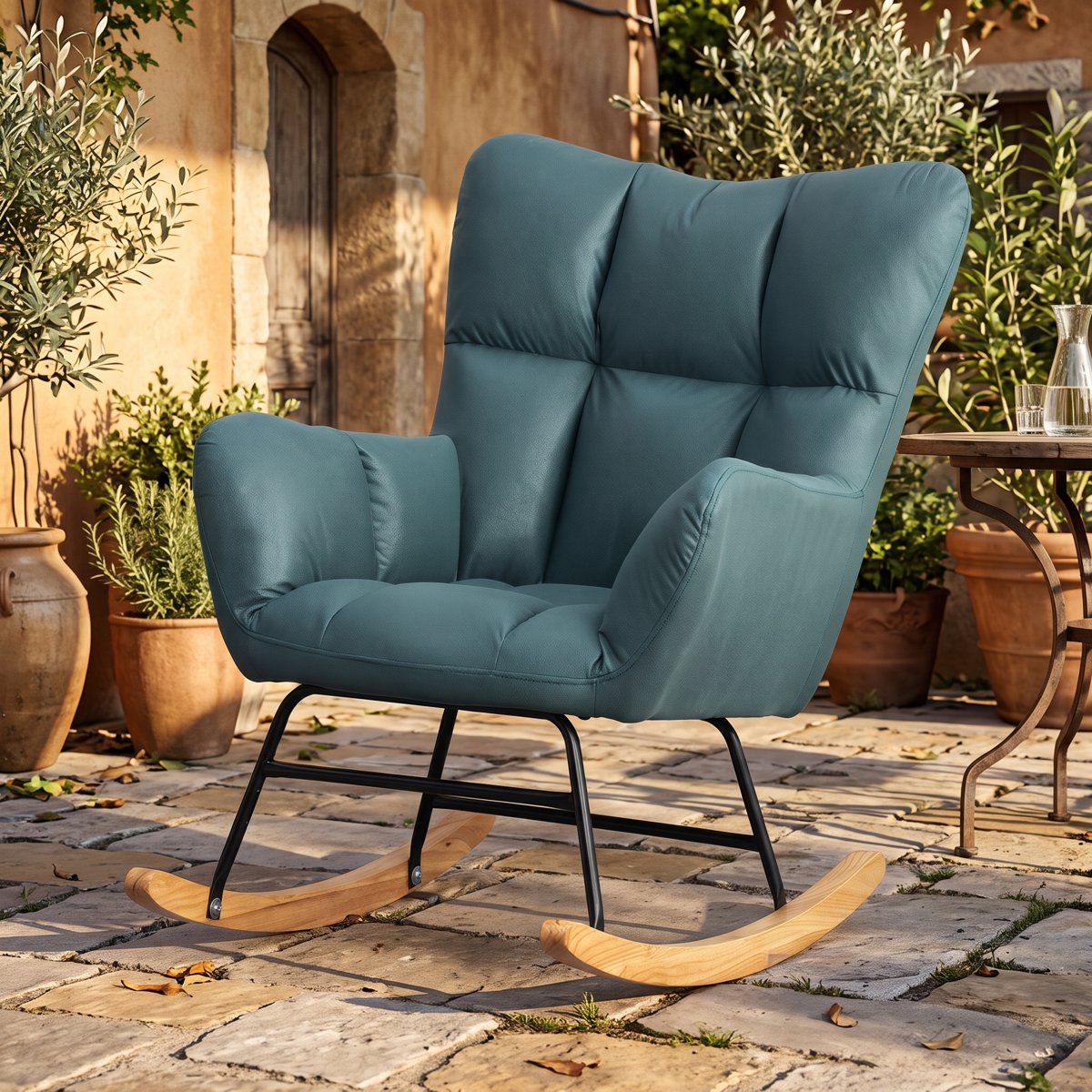 Rocking chair London Chic velours bleu canard dans un salon lumineux