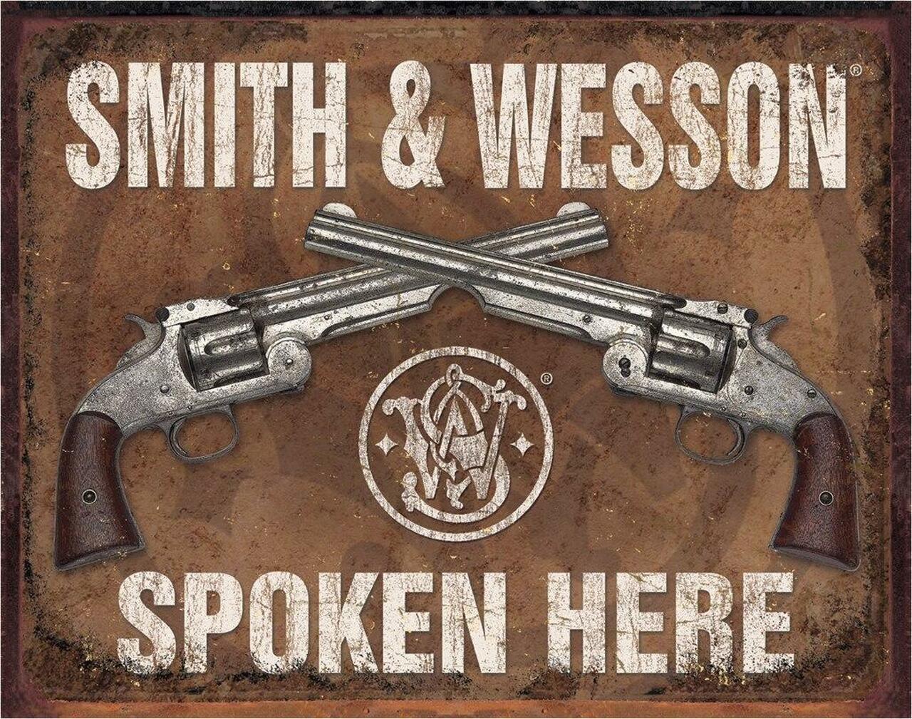 Plaque métallique format 41 x 32 cm Repro Vintage aspect vieilli Spoken Here Smith & Wesson Since 1852