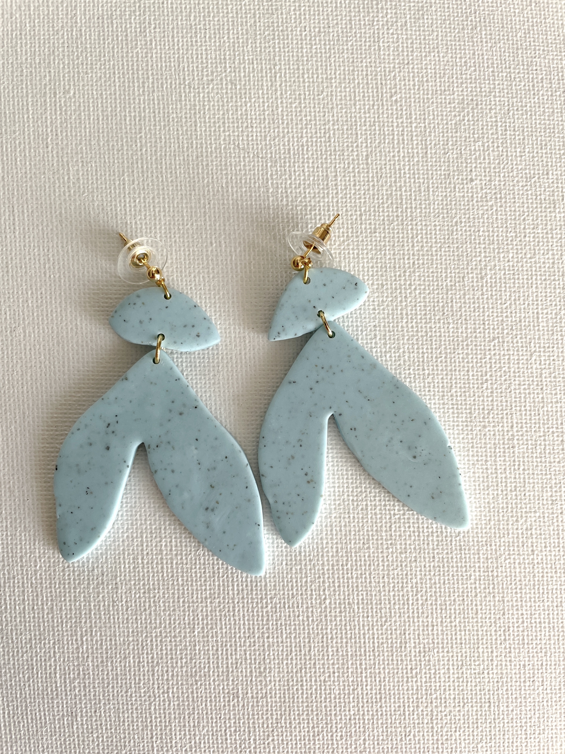 boucles d'oreilles foglia bleu moucheté