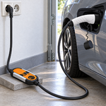 Chargeur à boîtier orange Type 2 utilisé sur une installation domestique