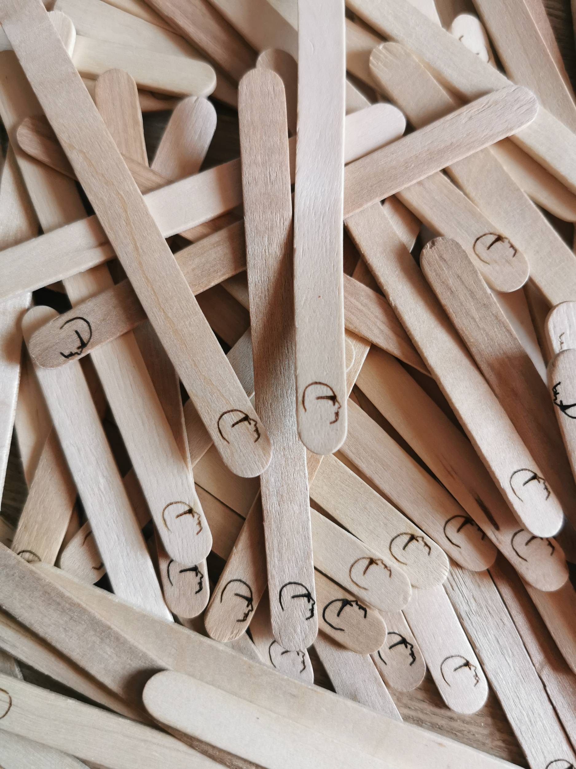 Bâtonnets à glaces en bois personnalisés, vue 5