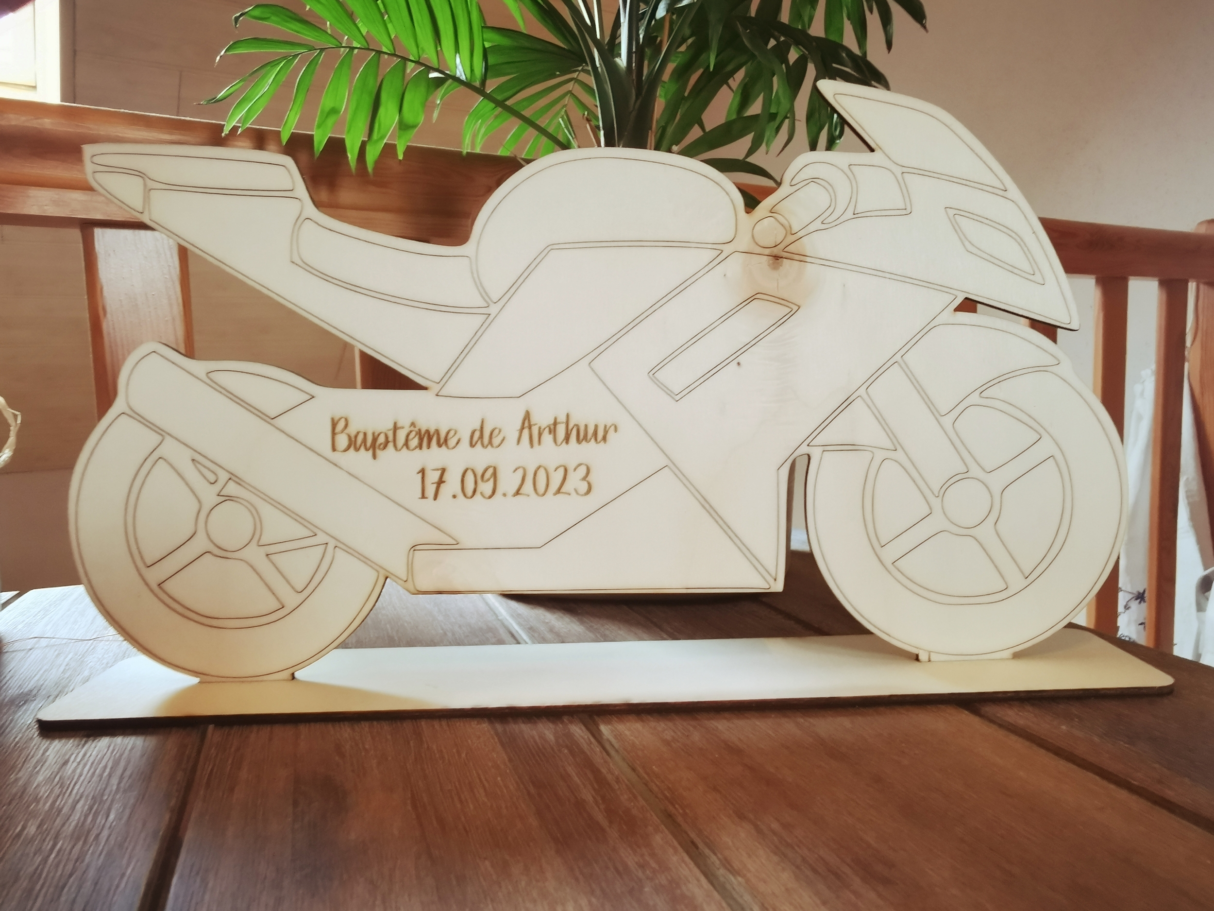 Ensemble de décoration de table personnalisable pour baptême, thème moto, vue 2