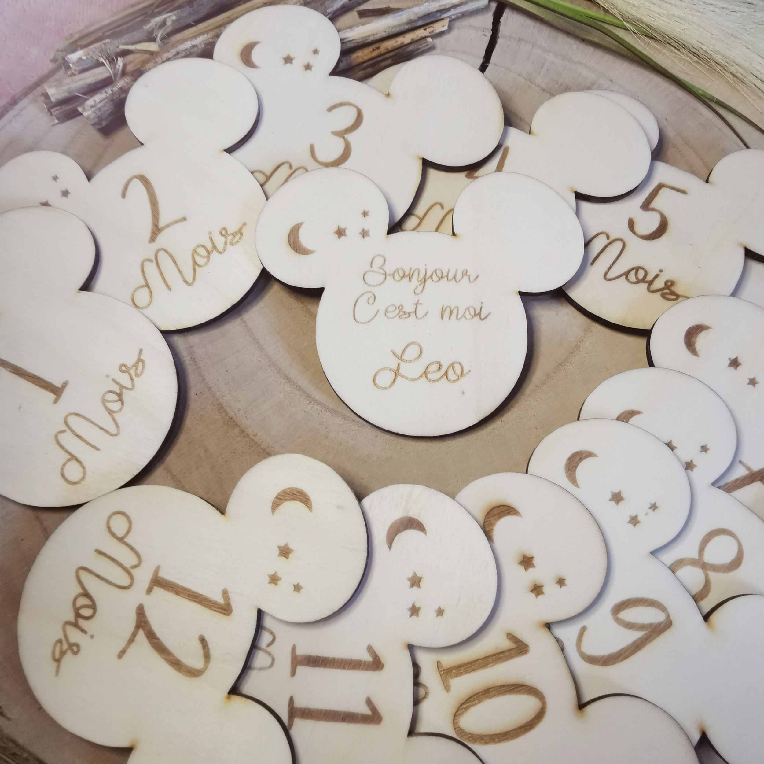 Cartes étapes en bois, thème ourson, pour les photos des mois de bébé, vue 2