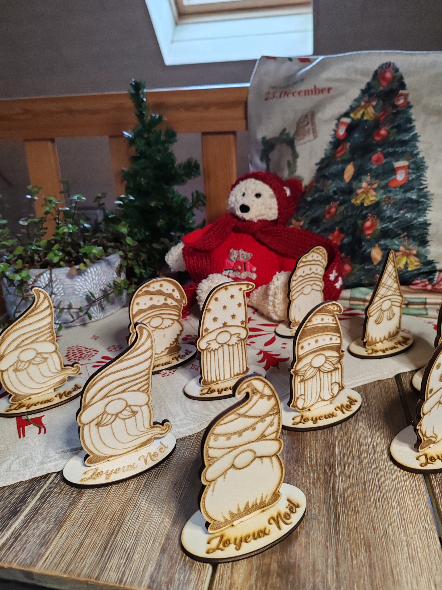 Gnomes de Noël en bois, vue 5