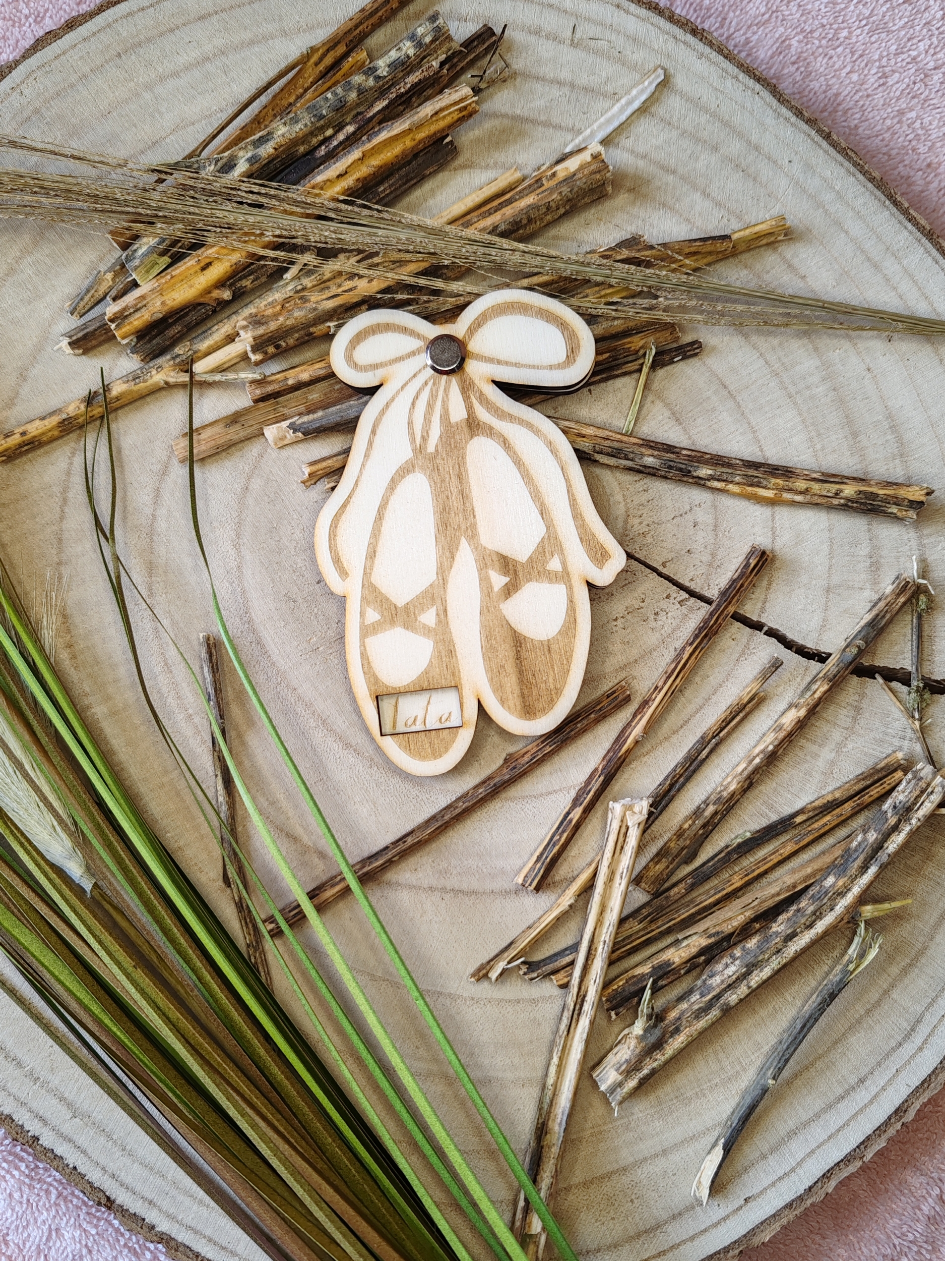 Faire-part de demande de parrain ou marraine en bois, thème ballerine, vue 3
