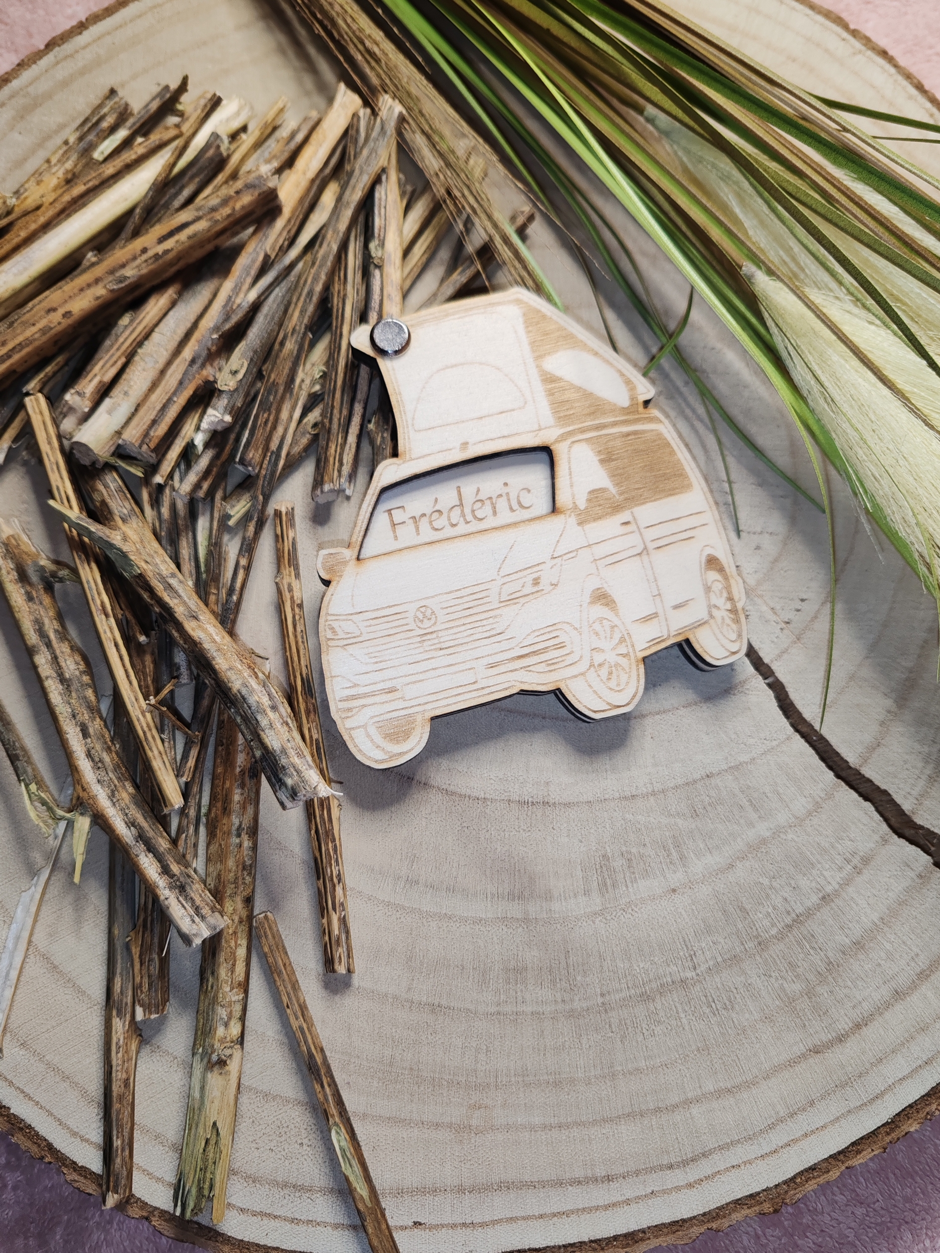 Faire-part de demande de parrain ou marraine en bois, thème van, vue 4