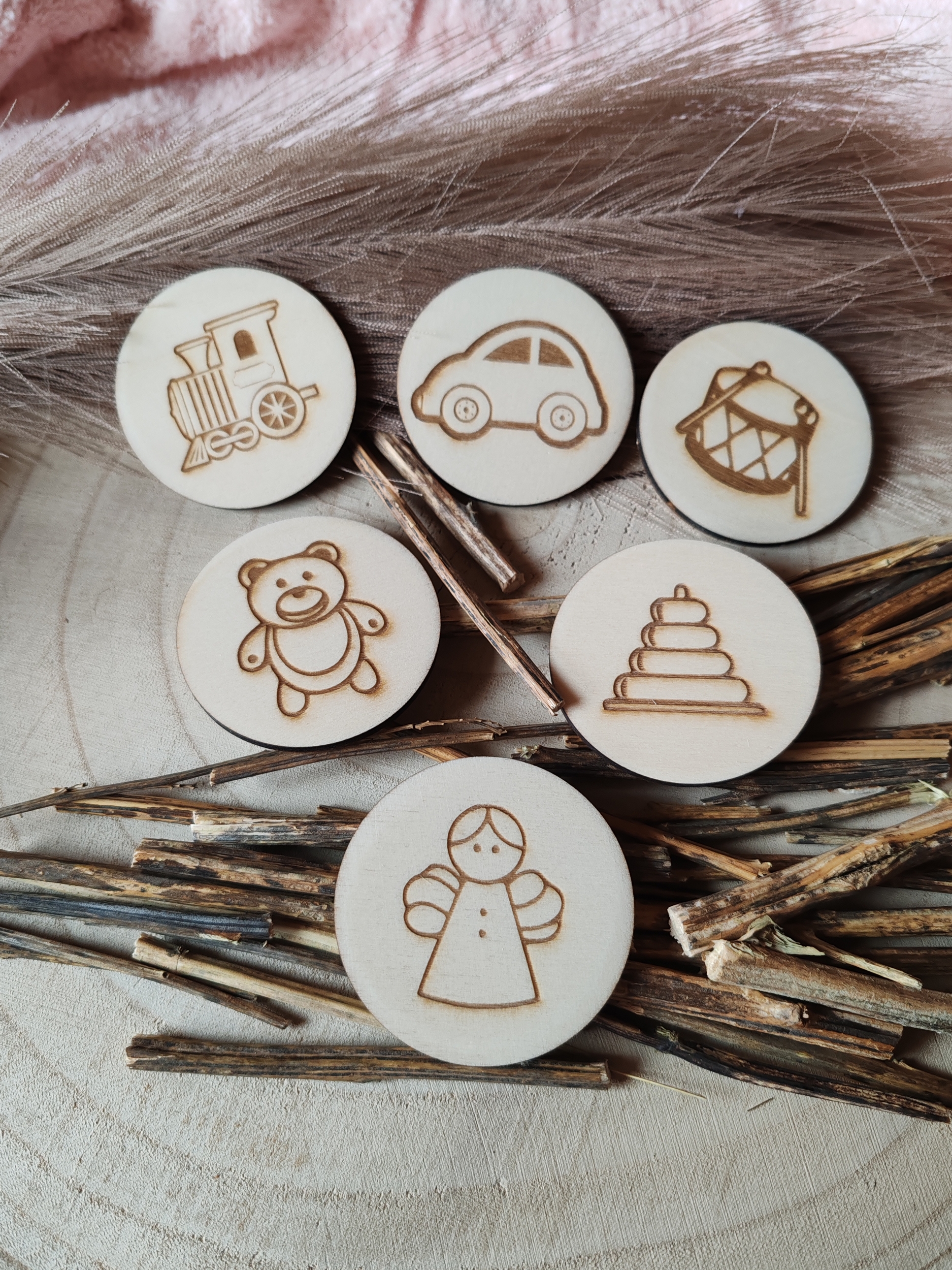 Étiquettes Montessori en bois pour le rangement des jouets, vue 4