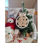 Sapin miniature en bois avec boule de Noël personnalisée, vue 4