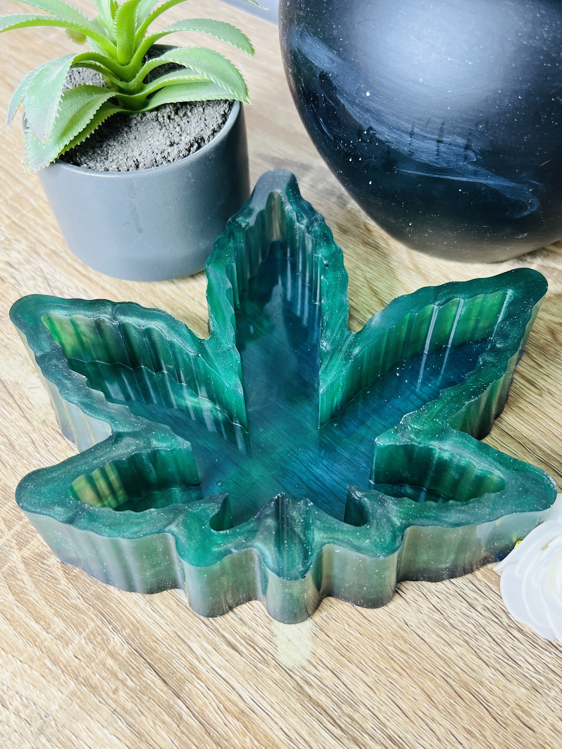 Cendrier Resine EpoxyFeuille