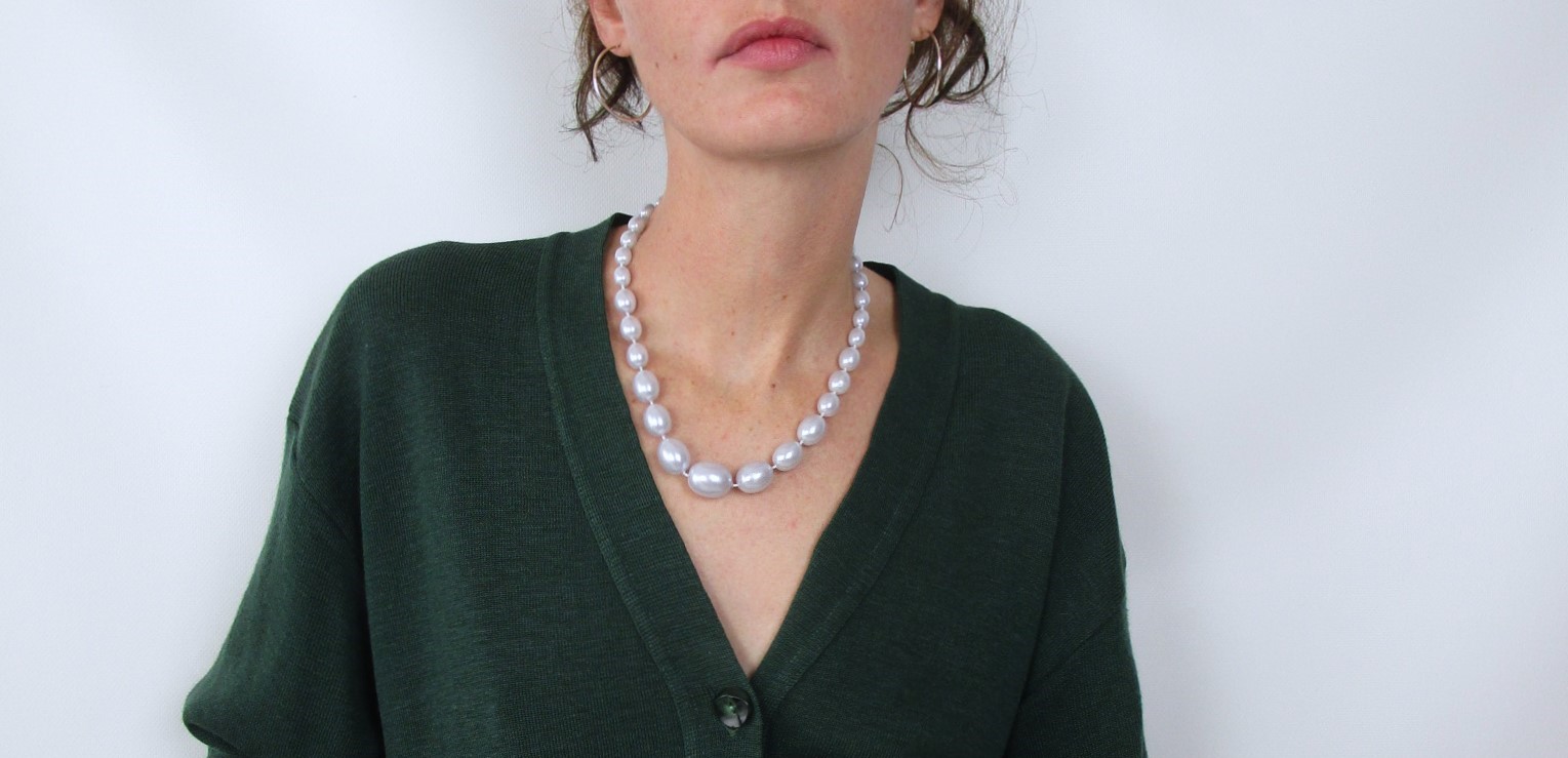 Collier fausses perles nacrées lilas TU
