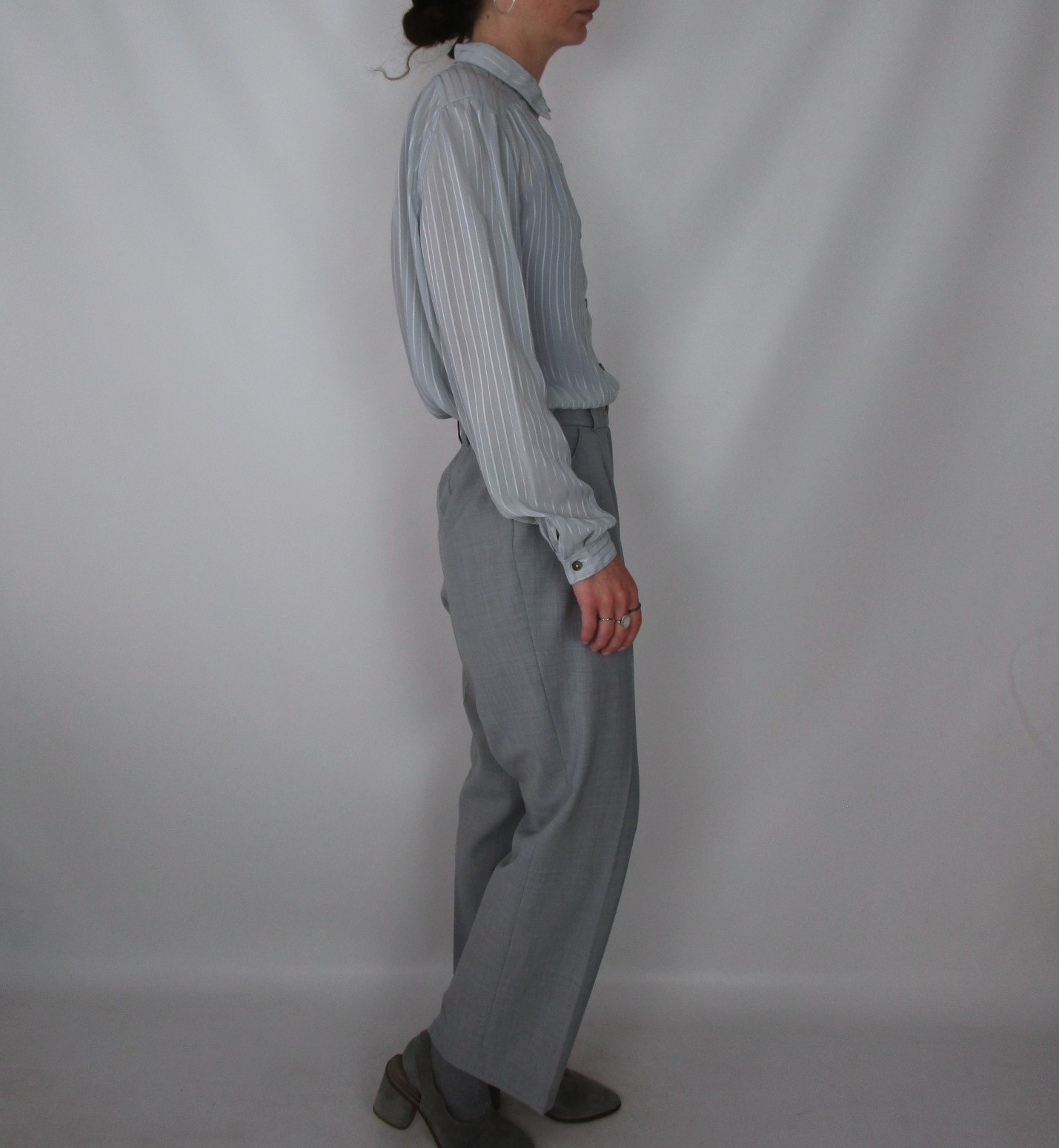 Pantalon souple à pinces gris perle S/M