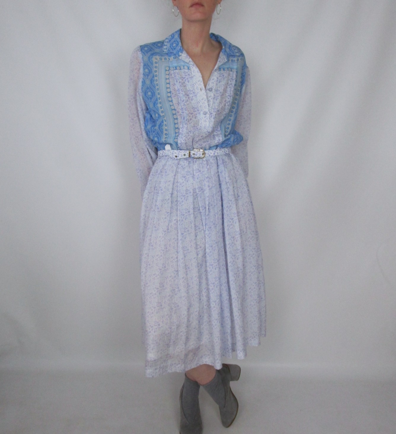 Robe longue rétro fleurs bleu lilas M/L