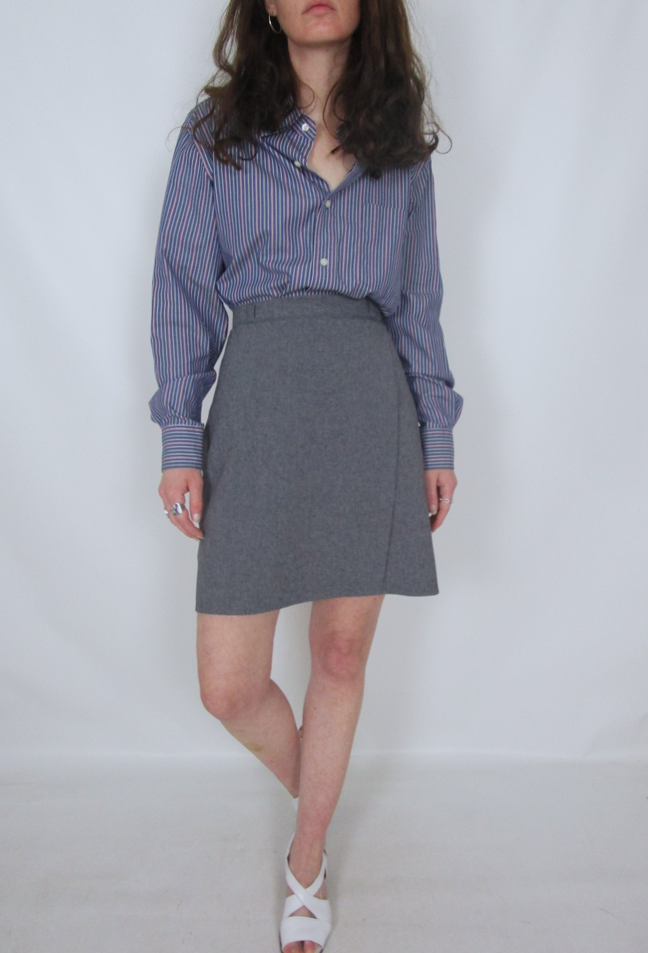 Jupe courte style portefeuille grise M/L