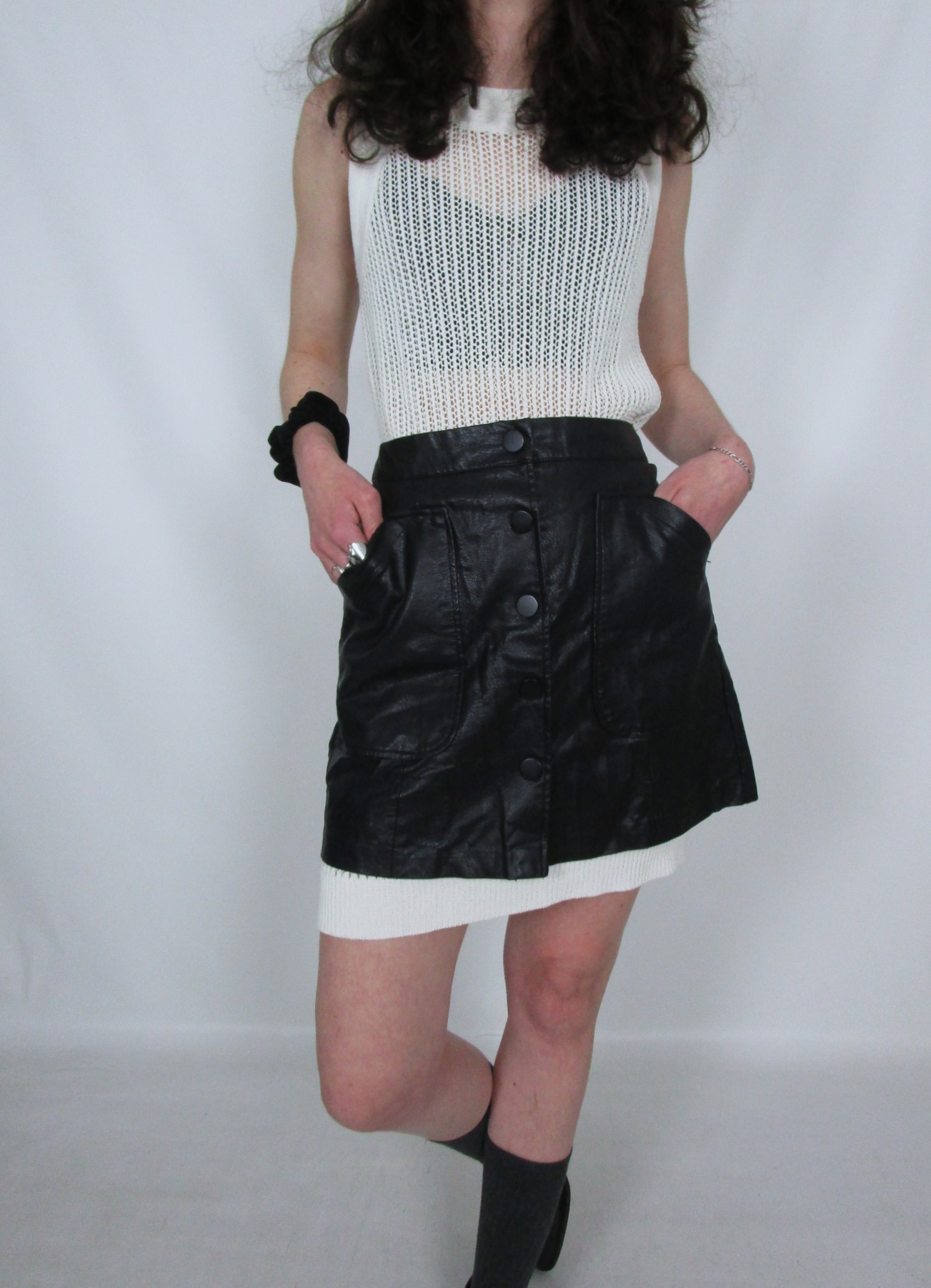 Mini-jupe boutonnée similicuir noir M/L