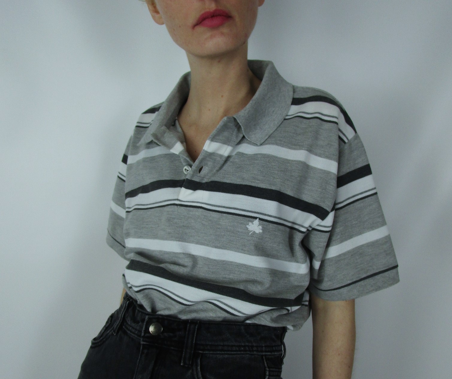 Polo gris rayures blanches feuille S à L