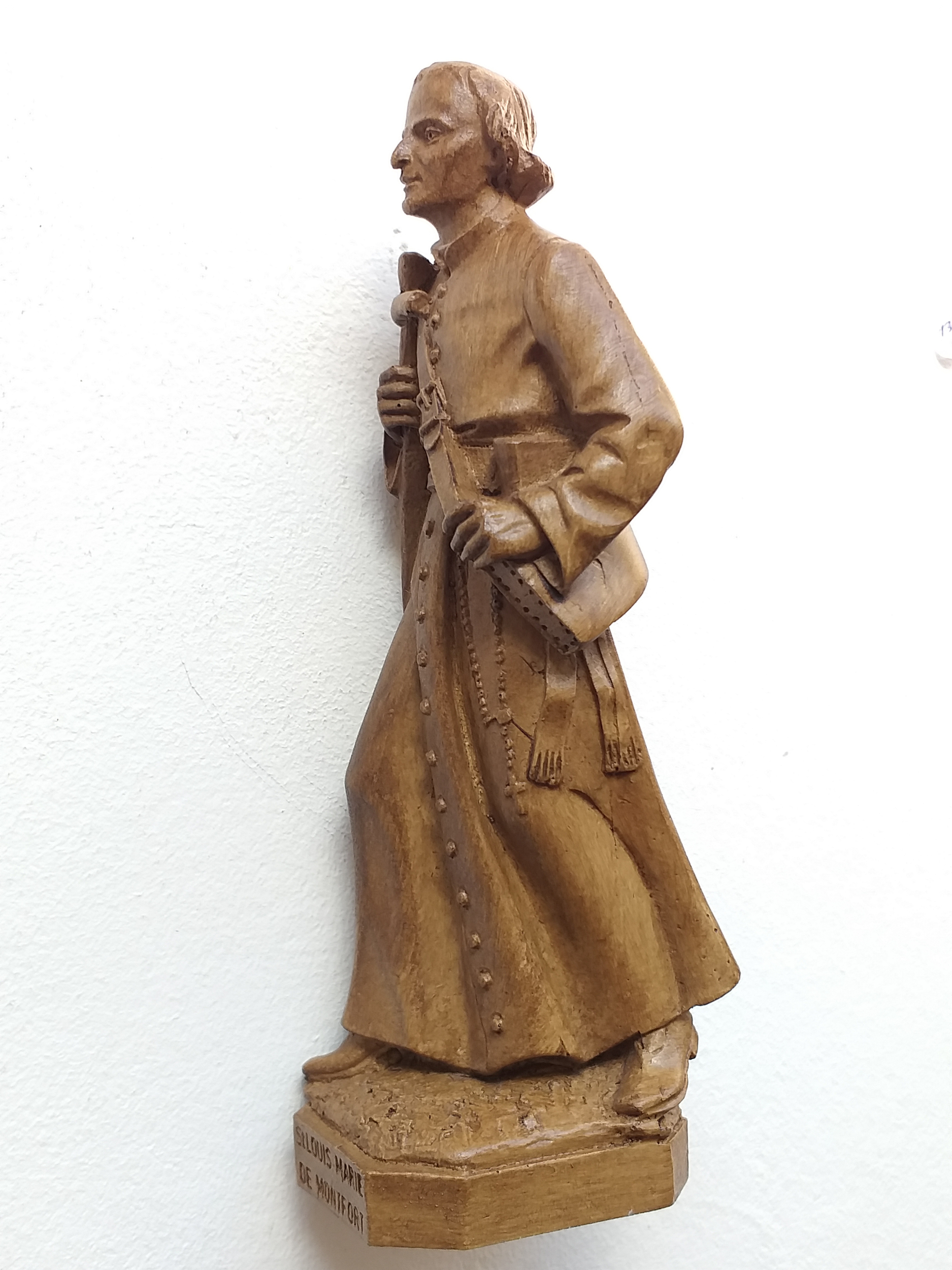 4018_Statuette Montfort ton bois (3)