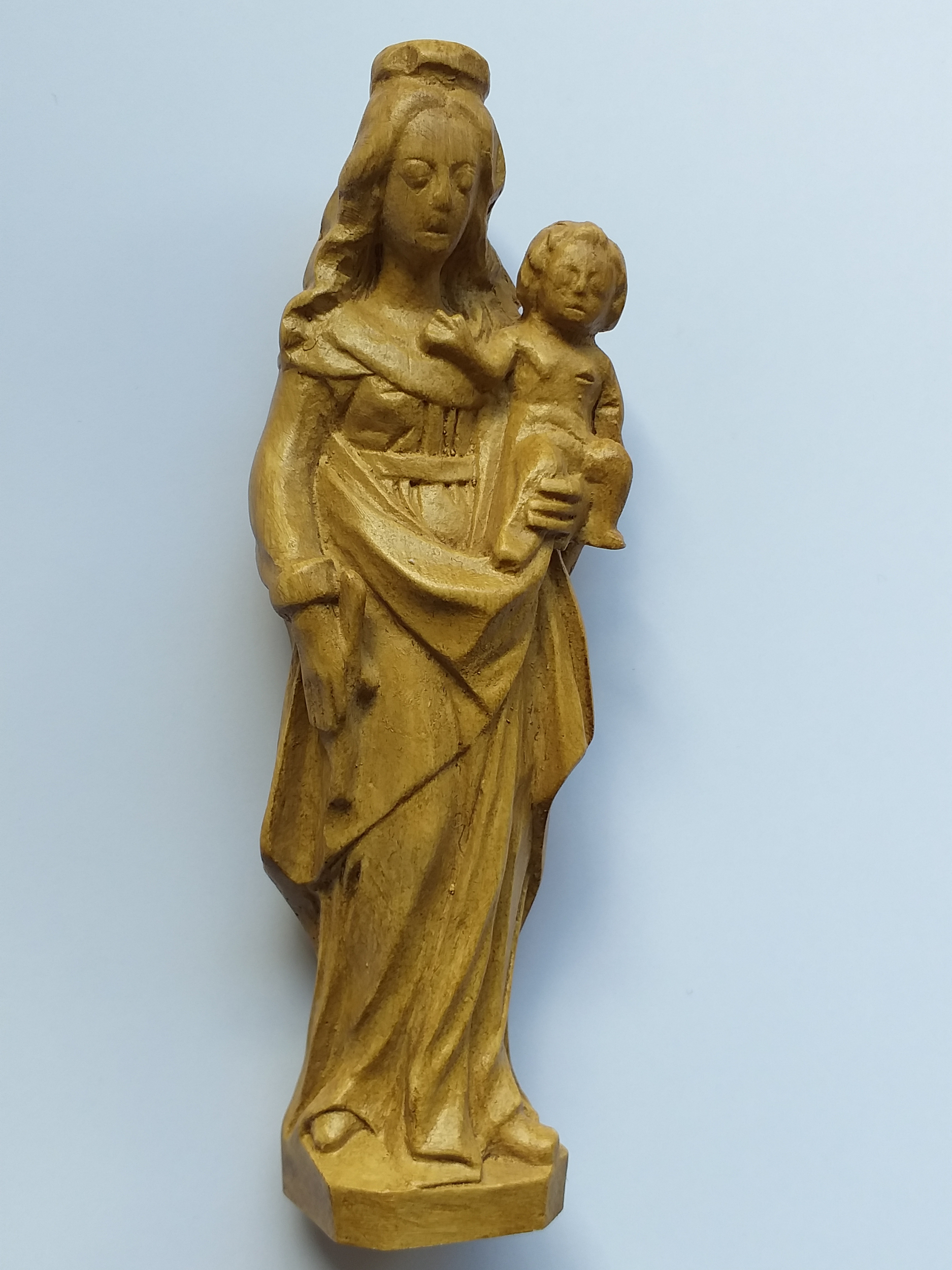 4686_Statuette conçue par Montfort (3)