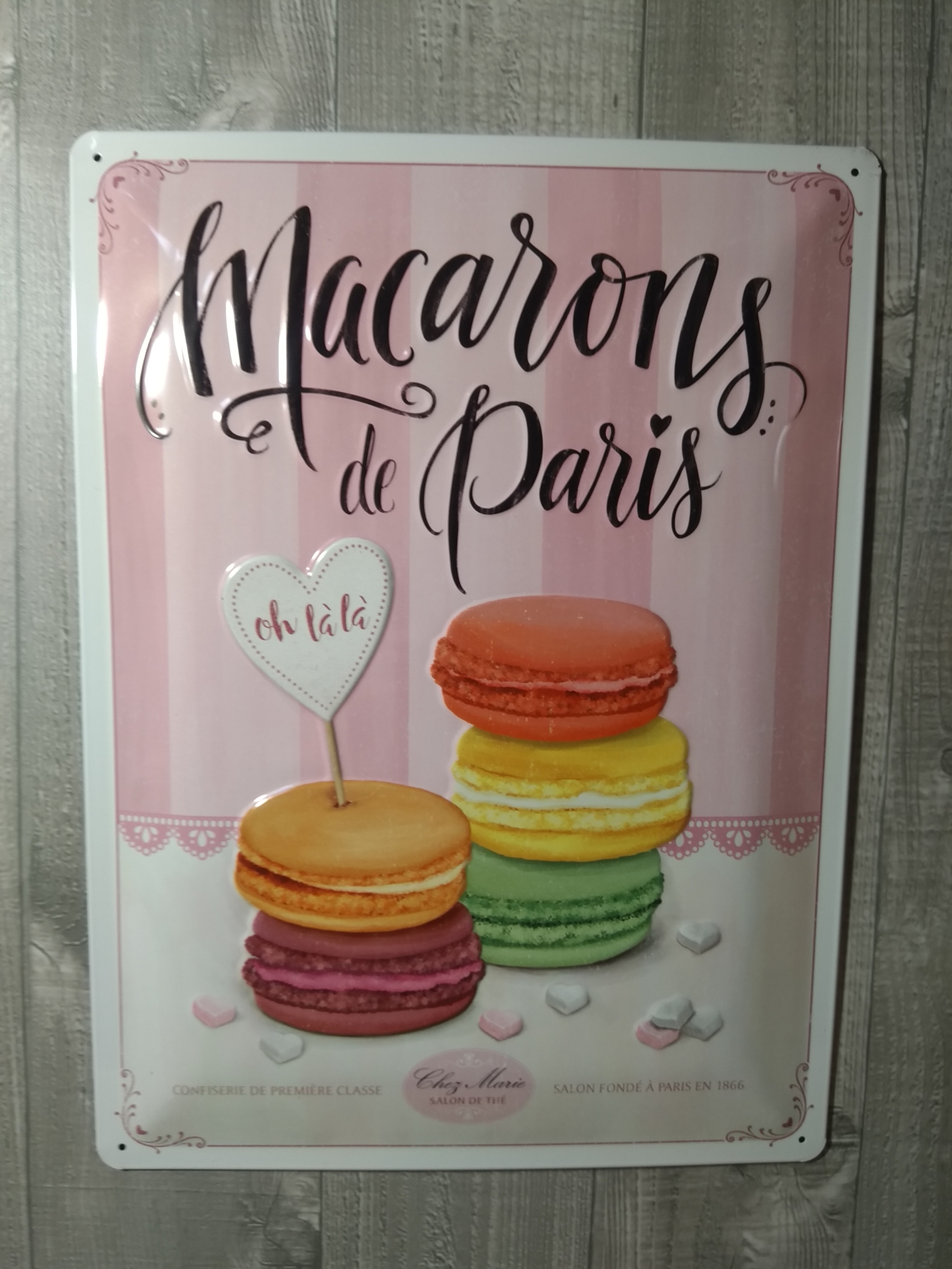 Tableau Tableau Macarons empilés sur plaque - 90x120 cm - Décoration murale