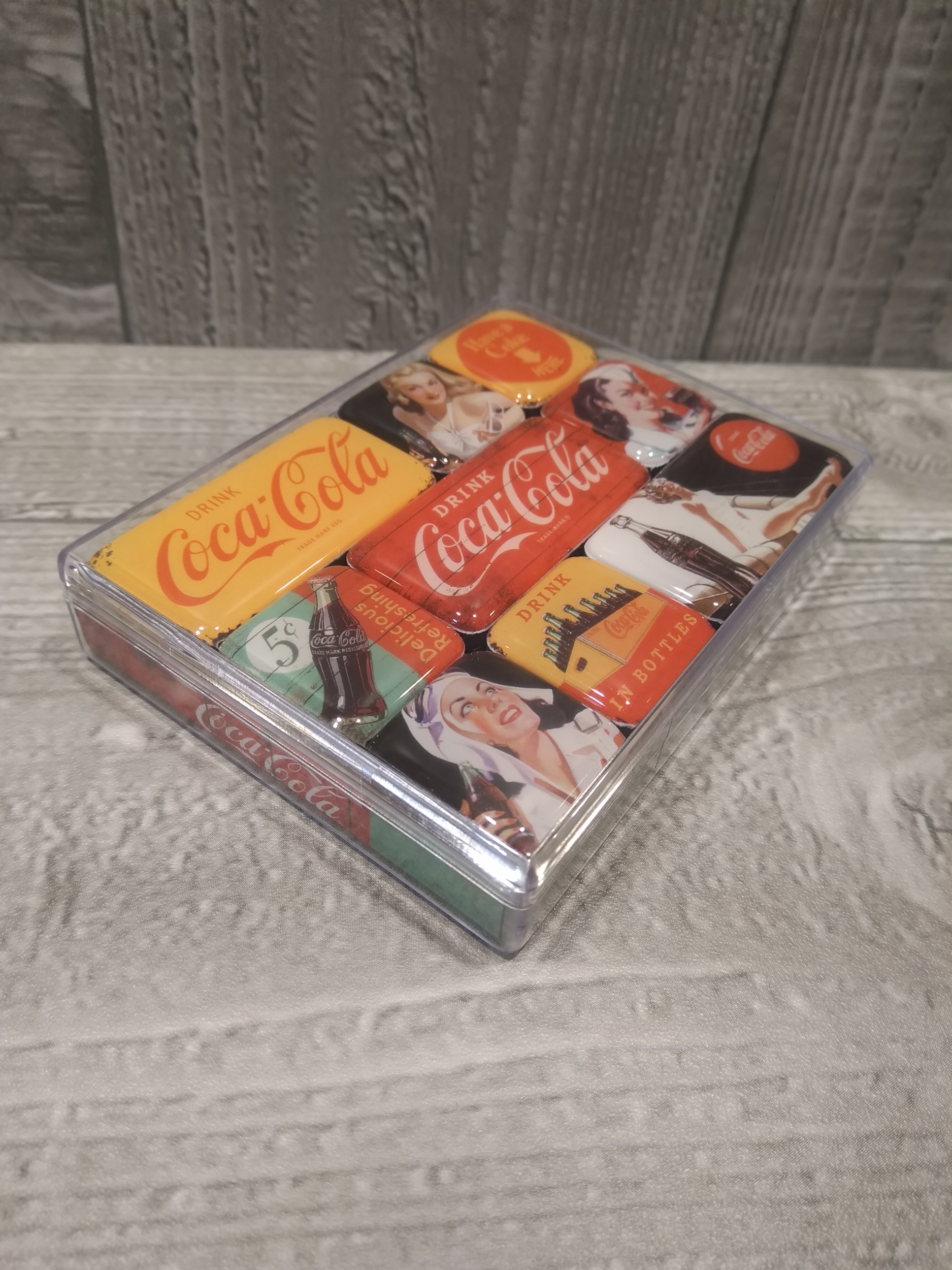 coffret magnets émaillés coca cola rétro vintage publicitaire