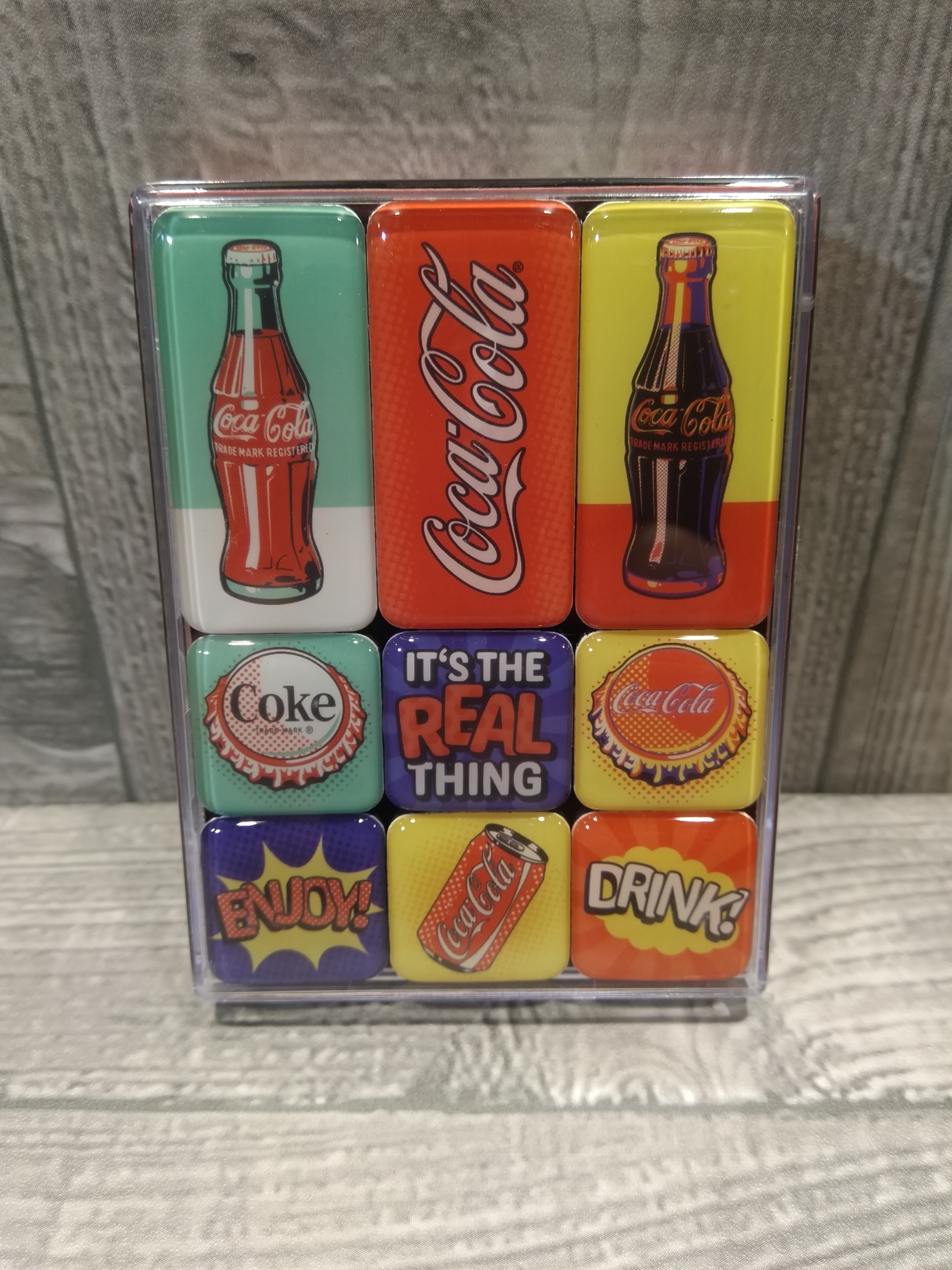 coffret magnets émaillés rétro vintage coca-cola
