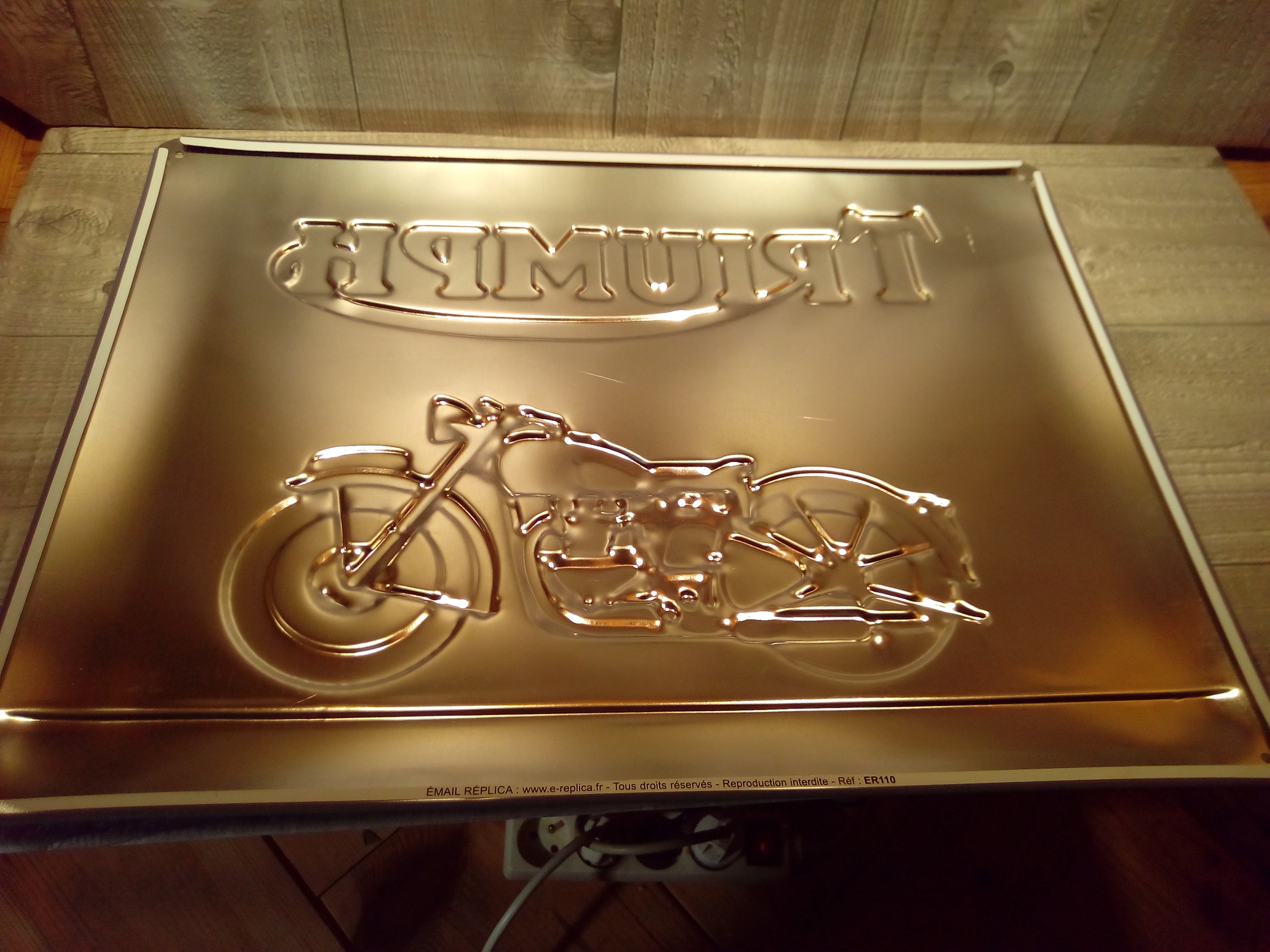 plaque métal vintage rétro moto triumph