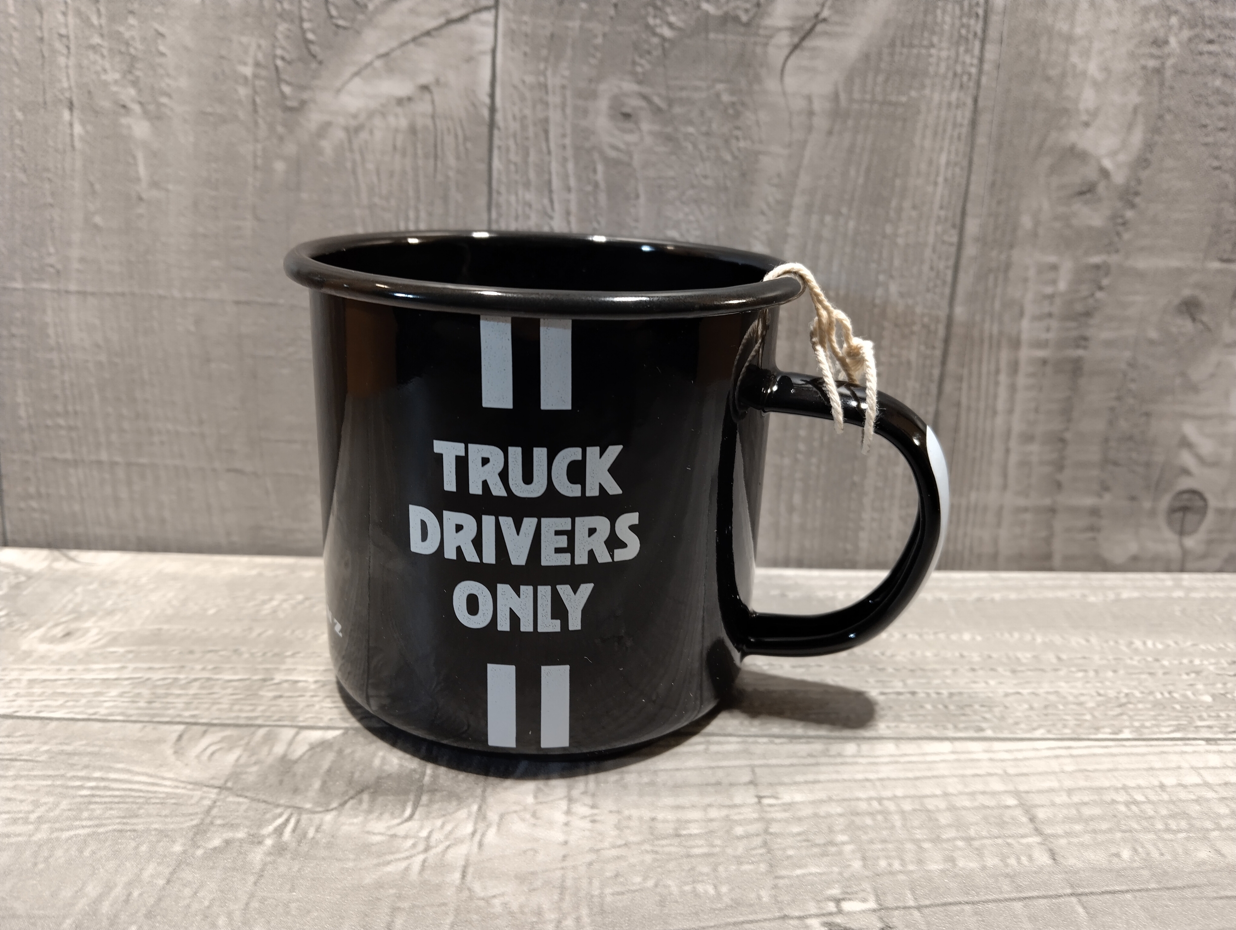 mug émaillé déco mercedes truck driver