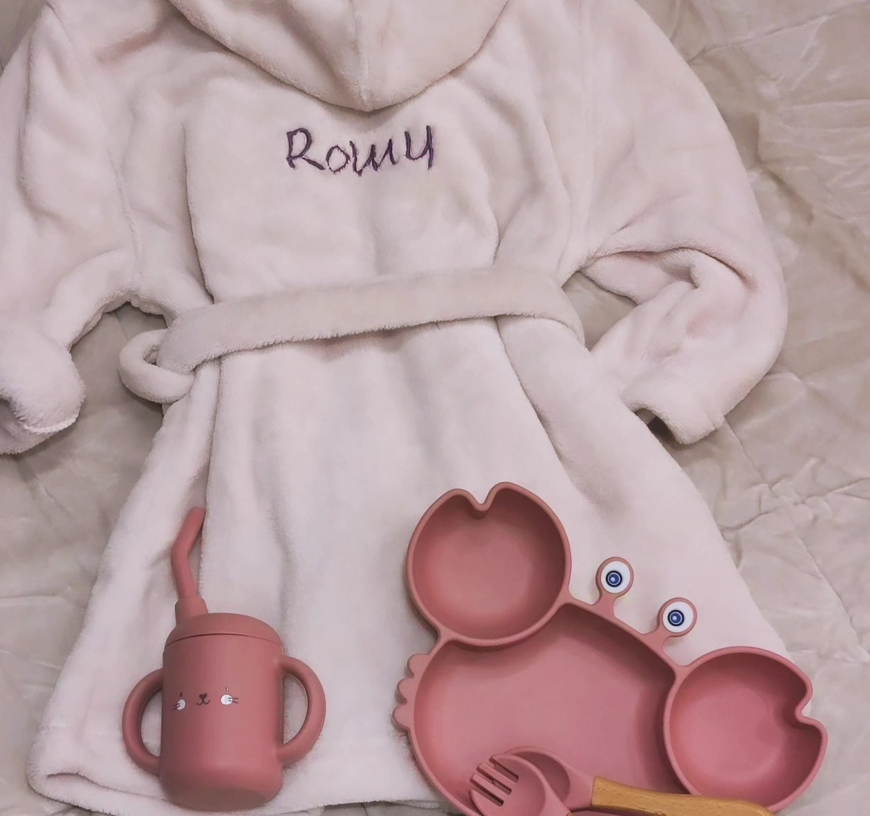 Peignoir_polaire_enfant_rose_poudre_personnalisé