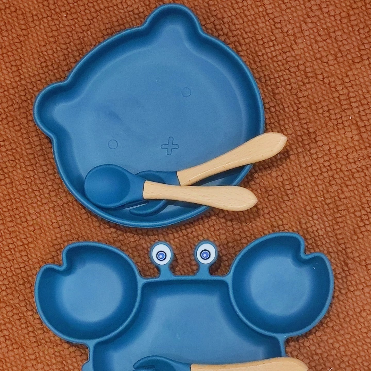 Set_repas_assiette_enfant_silicone_crabe_ours_bleu_marine