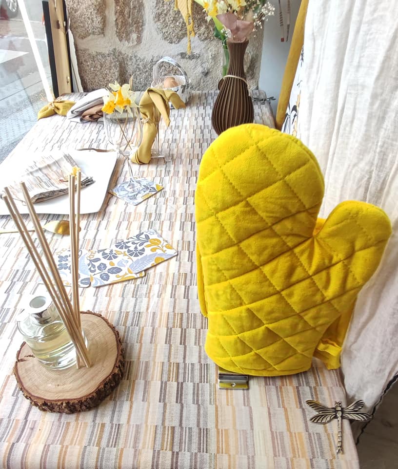 gant_manique_jaune_safran